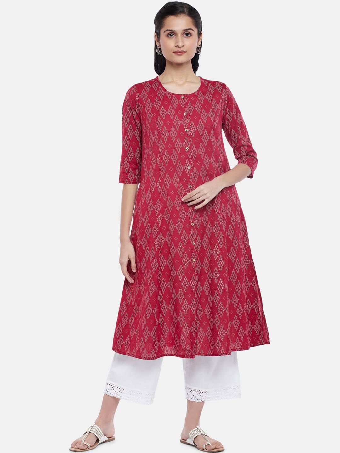 RANGMANCH BY PANTALOONS Women Maroon & White Geometric Printed Cotton A-line Kurta
RANGMANCH BY PANTALOONS Women Maroon & White Geometric Printed Cotton A-line Kurta