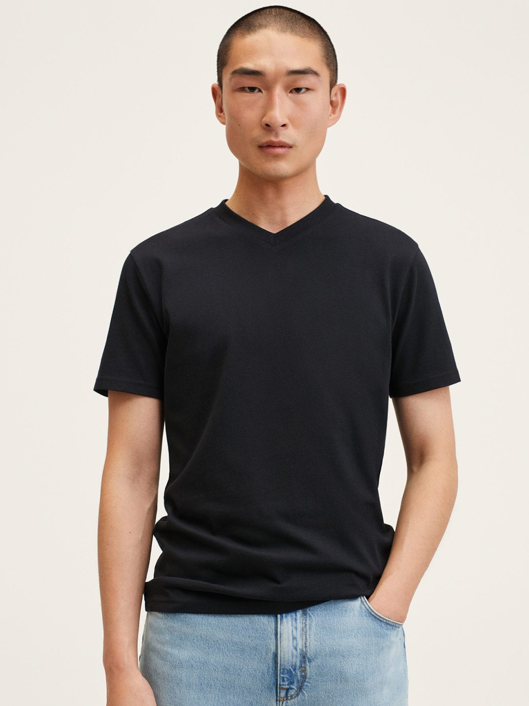 MANGO MAN Men Black V-Neck Knitted Pure Cotton T-shirt