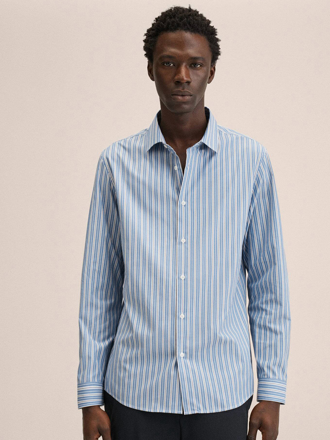 MANGO MAN Blue & White Striped Casual Shirt
MANGO MAN Blue & White Striped Casual Shirt