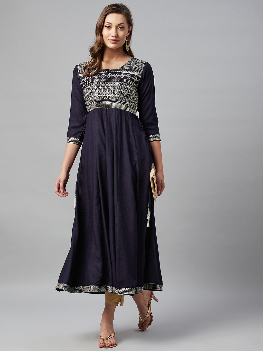 HIGHLIGHT FASHION EXPORT Women Navy Blue & Silver Ethnic Motifs Embroidered Anarkali Kurta
HIGHLIGHT FASHION EXPORT Women Navy Blue & Silver Ethnic Motifs Embroidered Anarkali Kurta