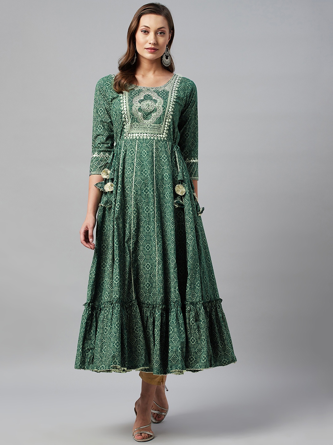 HIGHLIGHT FASHION EXPORT Women Green & Silver Bandhani Printed Gotta Patti Anarkali Kurta
HIGHLIGHT FASHION EXPORT Women Green & Silver Bandhani Printed Gotta Patti Anarkali Kurta