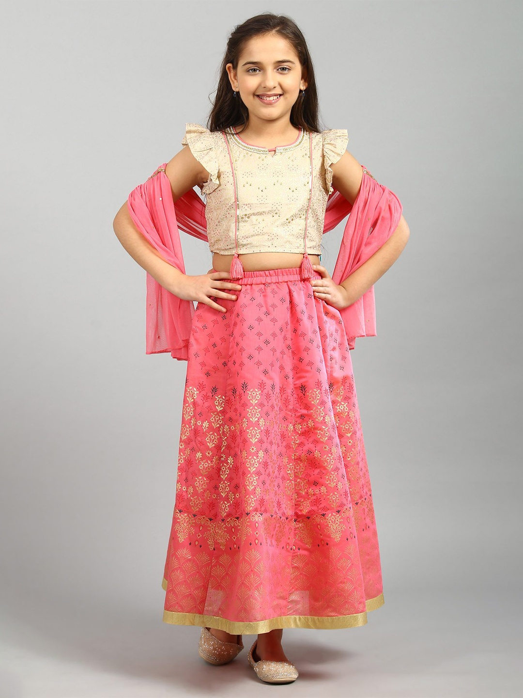 AURELIA Girls Beige Ethnic Motifs Printed Pure Cotton Kurta with Skirt & With Dupatta
AURELIA Girls Beige Ethnic Motifs Printed Pure Cotton Kurta with Skirt & With Dupatta