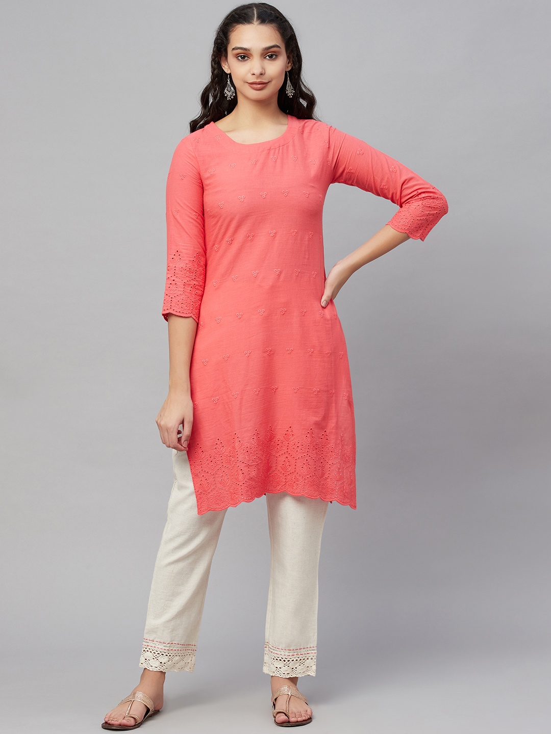AMIRAS INDIAN ETHNIC WEAR Women Pink Ethnic Motifs Embroidered Pure Cotton Kurta with Trousers
AMIRAS INDIAN ETHNIC WEAR Women Pink Ethnic Motifs Embroidered Pure Cotton Kurta with Trousers