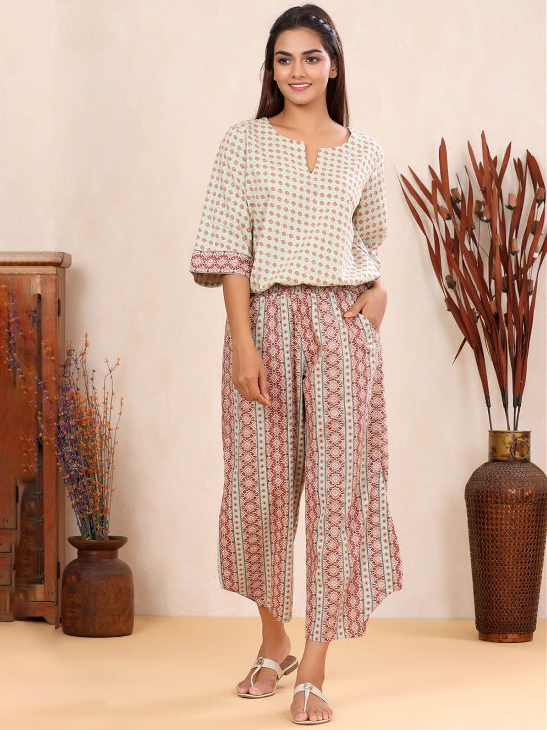mirari Women Peach-Coloured & Pink Printed Night suit