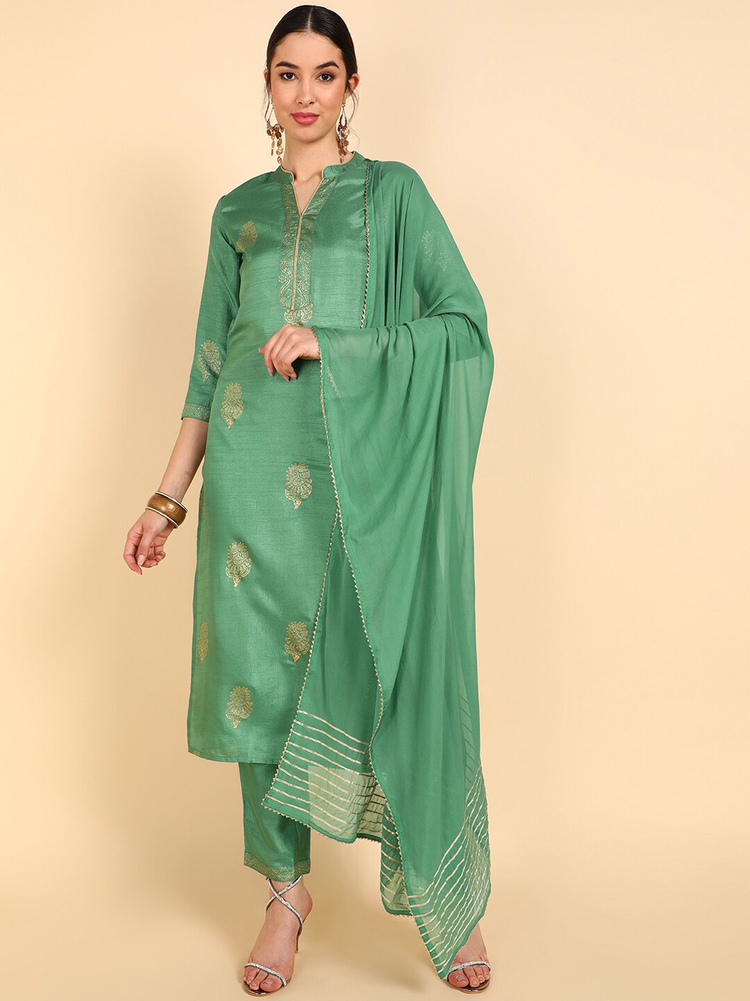 AHIKA Women Green & Gold Ethnic Motifs Embroidered Kurta with Trousers & With Dupatta
AHIKA Women Green & Gold Ethnic Motifs Embroidered Kurta with Trousers & With Dupatta