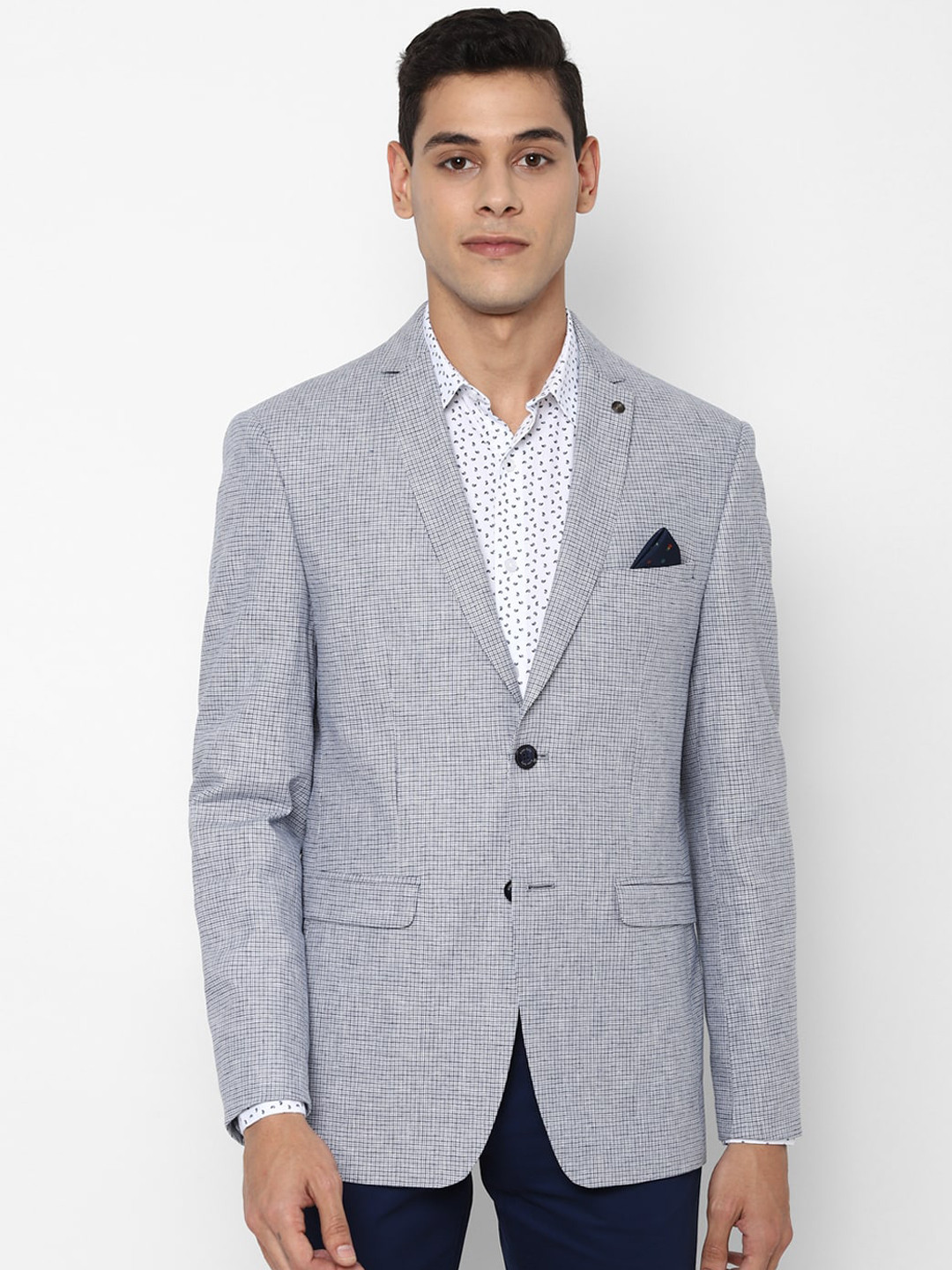 Allen Solly Men Grey & White Checked Slim-Fit Single Breasted Formal Blazer
Allen Solly Men Grey & White Checked Slim-Fit Single Breasted Formal Blazer