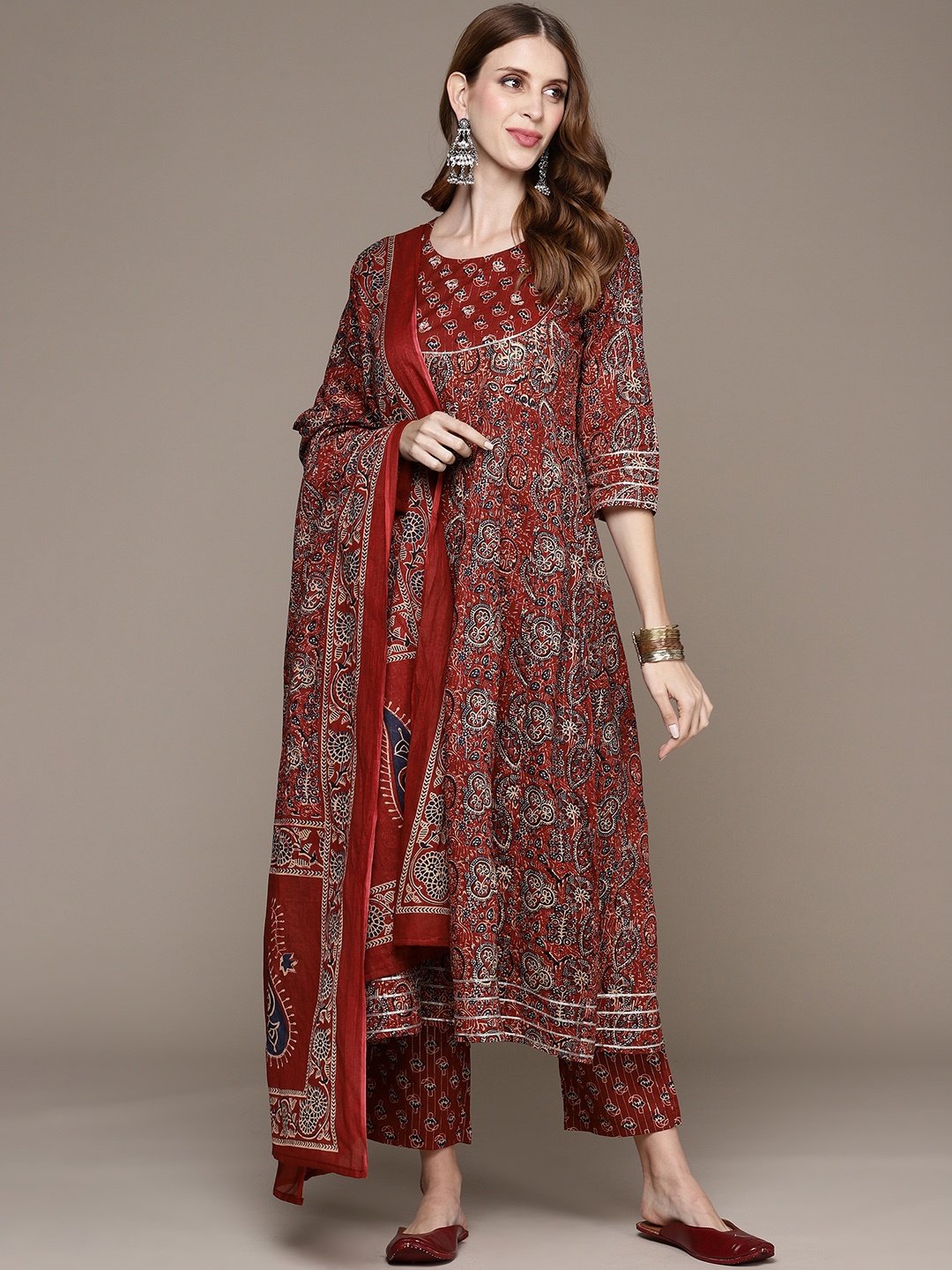 Anubhutee Women Rust & White Paisley Print Pure Cotton Kurta with Trousers & Dupatta
Anubhutee Women Rust & White Paisley Print Pure Cotton Kurta with Trousers & Dupatta