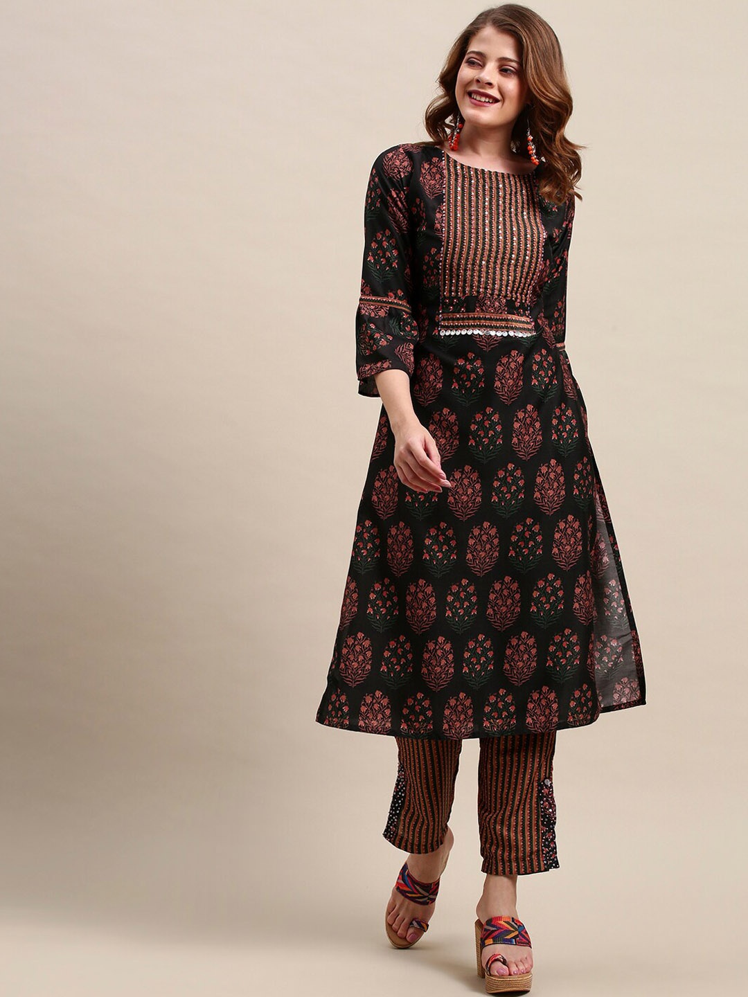 FASHOR Women Black & Brown Ethnic Motifs Printed Thread Work Kurta with Trousers
FASHOR Women Black & Brown Ethnic Motifs Printed Thread Work Kurta with Trousers