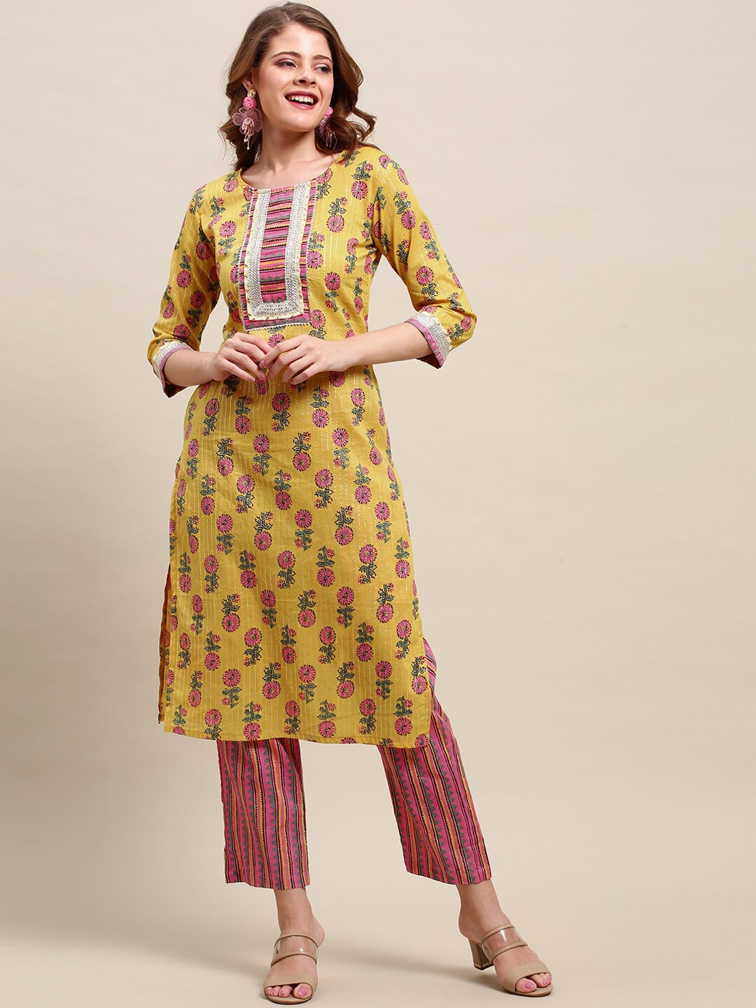 FASHOR Women Yellow & Pink Ethnic Motifs Print Gotta Patti Pure Cotton Kurta with Trousers
FASHOR Women Yellow & Pink Ethnic Motifs Print Gotta Patti Pure Cotton Kurta with Trousers