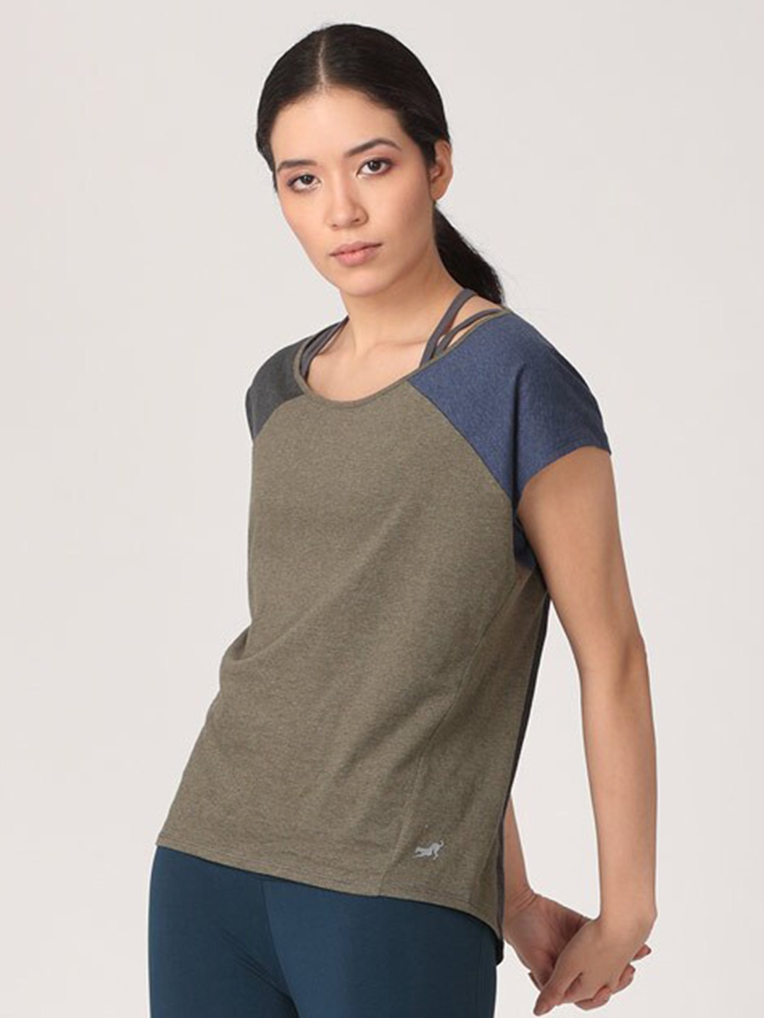 Proyog Women Olive Green & Grey Print Extended Sleeves Organic Cotton Styled Back Top
Proyog Women Olive Green & Grey Print Extended Sleeves Organic Cotton Styled Back Top
