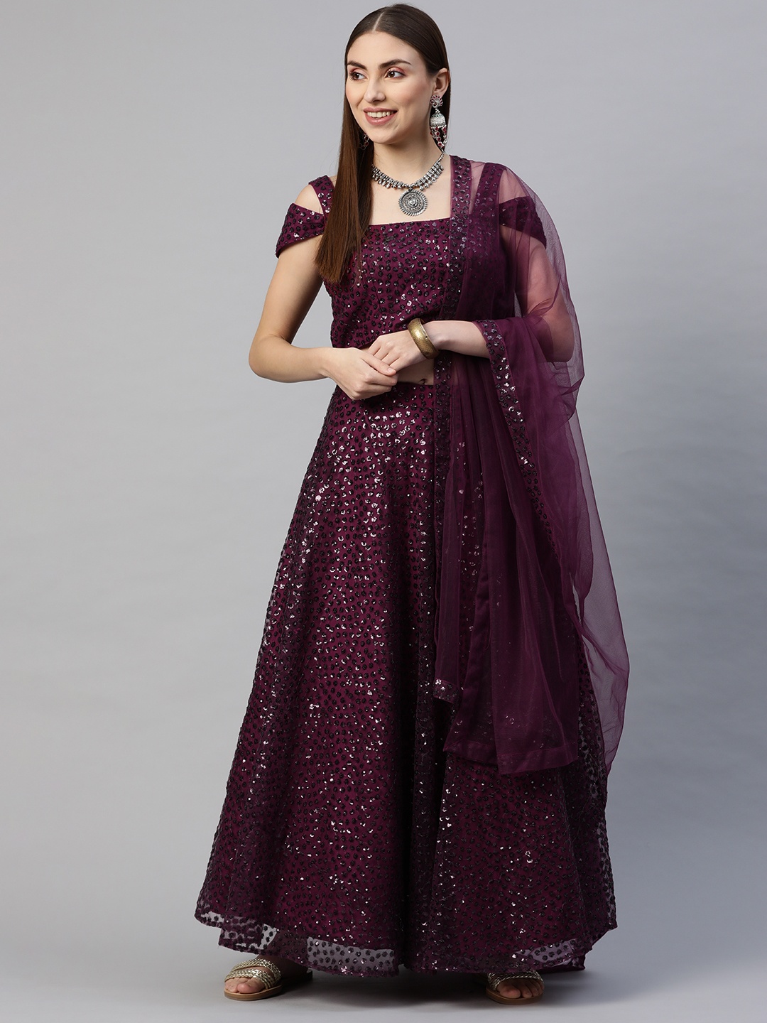 Readiprint Fashions Burgundy Embroidered Sequinned Unstitched Lehenga & Blouse With Dupatta
Readiprint Fashions Burgundy Embroidered Sequinned Unstitched Lehenga & Blouse With Dupatta