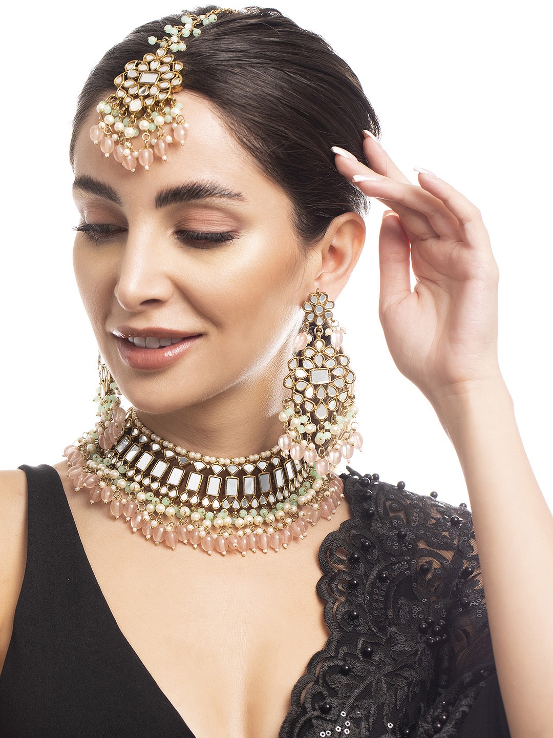 Gold-Plated Women Pink & Peached Stone-Studded & Beaded Handcrafted Mirror Jewellery Set
Gold-Plated Women Pink & Peached Stone-Studded & Beaded Handcrafted Mirror Jewellery Set