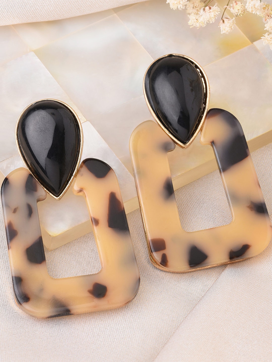 Lilly & sparkle Black Contemporary Studs Earrings