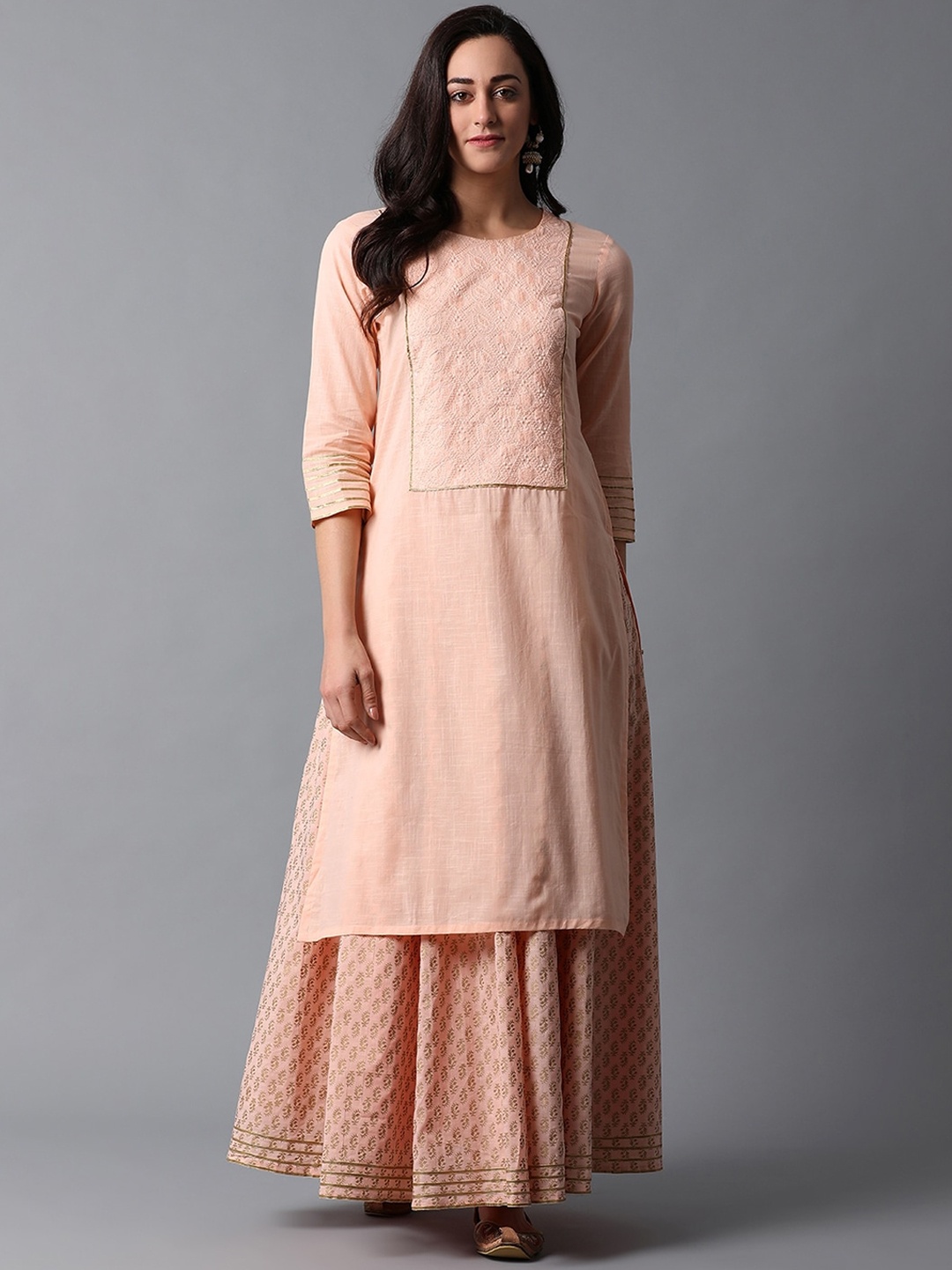 Indian Dobby Women Peach-Colored Floral Yoke Design Thread Work Pastels Pure Cotton Kurta
Indian Dobby Women Peach-Colored Floral Yoke Design Thread Work Pastels Pure Cotton Kurta