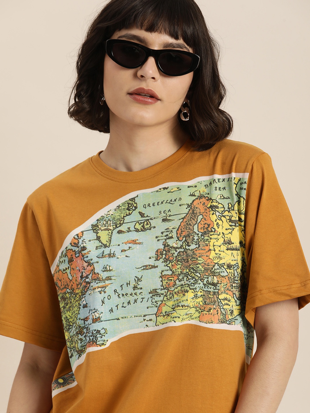 Difference of Opinion Camel Brown & Blue Graphic Printed Cotton Oversized Longline T-shirt
Difference of Opinion Camel Brown & Blue Graphic Printed Cotton Oversized Longline T-shirt