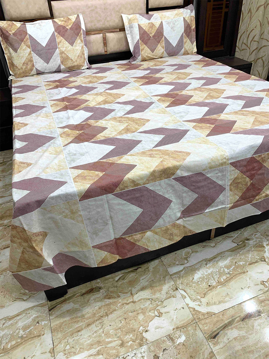 Pure Decor Brown & Purple Geometric 300 TC Cotton Queen Bedsheet with 2 Pillow Covers
Pure Decor Brown & Purple Geometric 300 TC Cotton Queen Bedsheet with 2 Pillow Covers