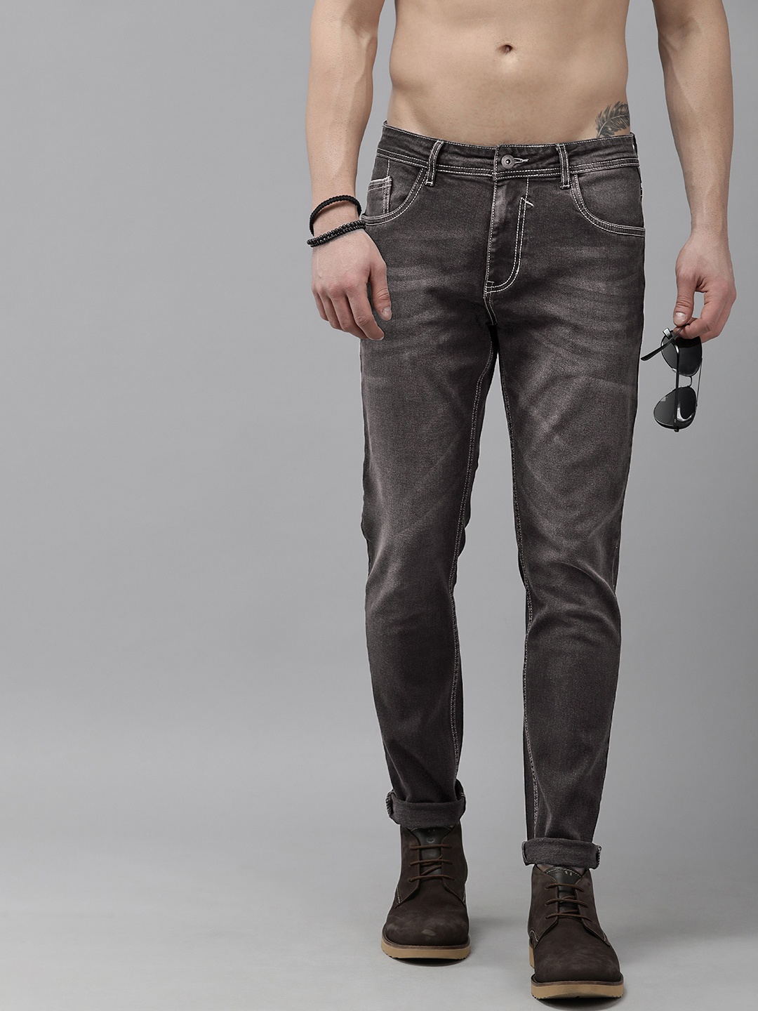 The Roadster Lifestyle Co Men Black Skinny Fit Mid-Rise Light Fade Stretchable Jeans
The Roadster Lifestyle Co Men Black Skinny Fit Mid-Rise Light Fade Stretchable Jeans