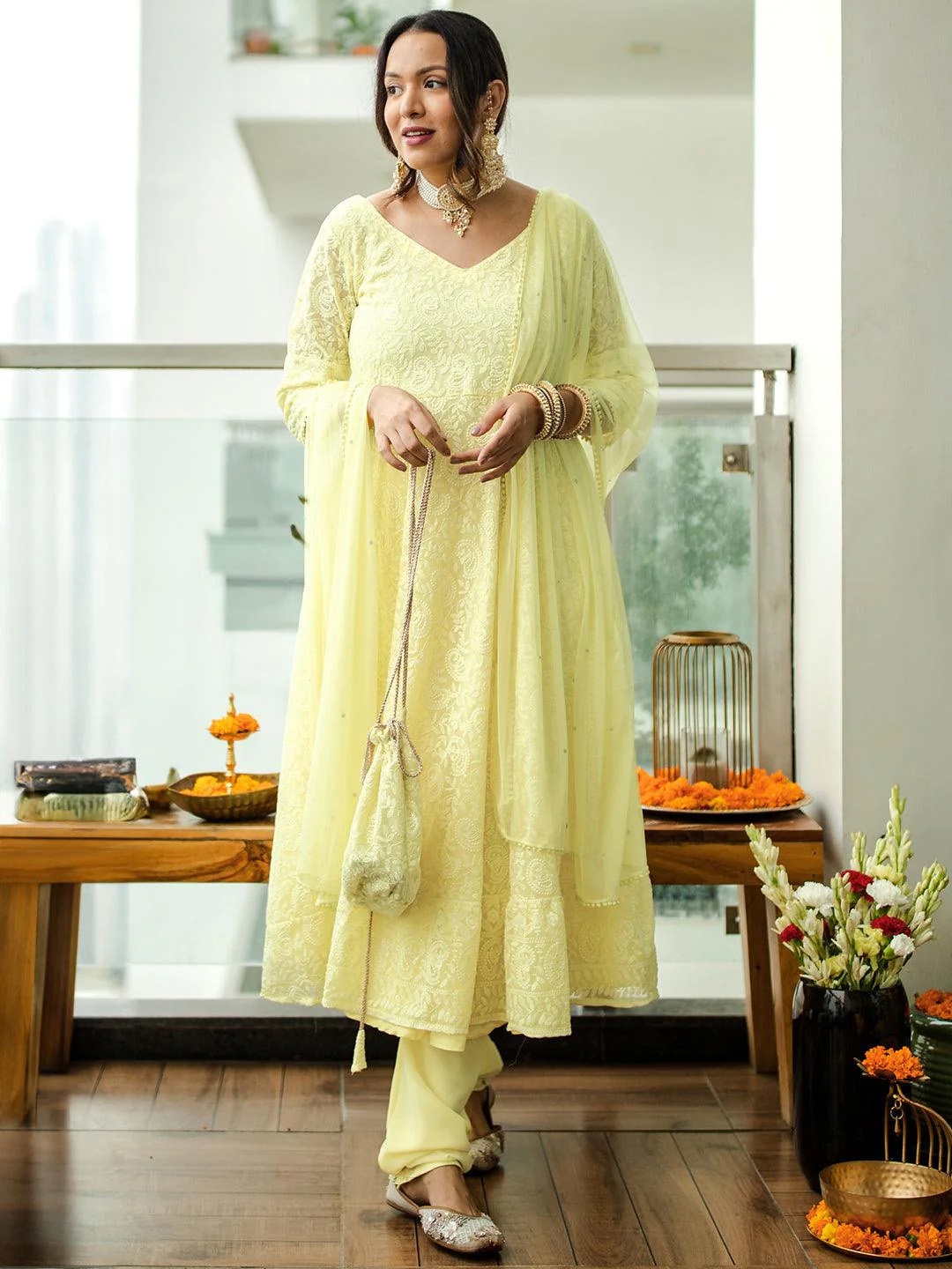 Libas Women Yellow Paisley Embroidered Thread Work Kurta with Churidar & With Dupatta
Libas Women Yellow Paisley Embroidered Thread Work Kurta with Churidar & With Dupatta