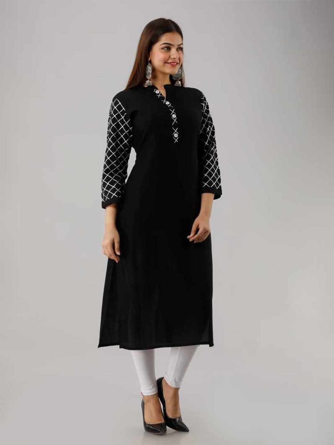 SKY SHOPPIE Women Black Solid Mandarin Collar Gotta Patti Cotton Slub Straight Kurta
SKY SHOPPIE Women Black Solid Mandarin Collar Gotta Patti Cotton Slub Straight Kurta