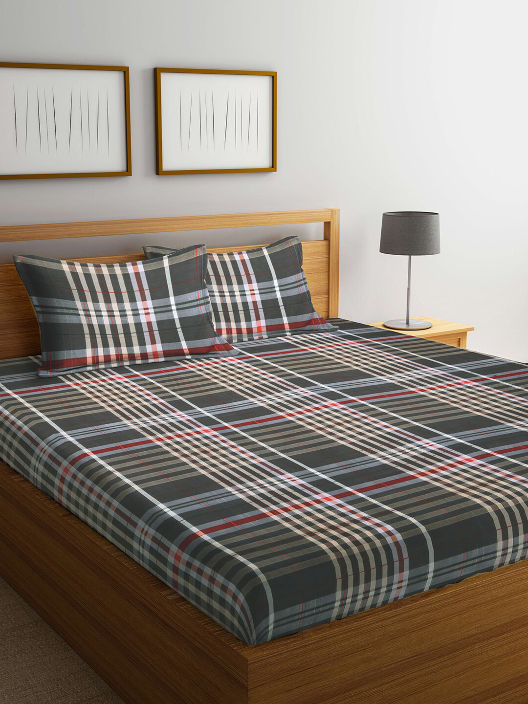 KLOTTHE Multicoloured Geometric 300 TC King Bedsheet with 2 Pillow Covers, Multi
KLOTTHE Multicoloured Geometric 300 TC King Bedsheet with 2 Pillow Covers, Multi