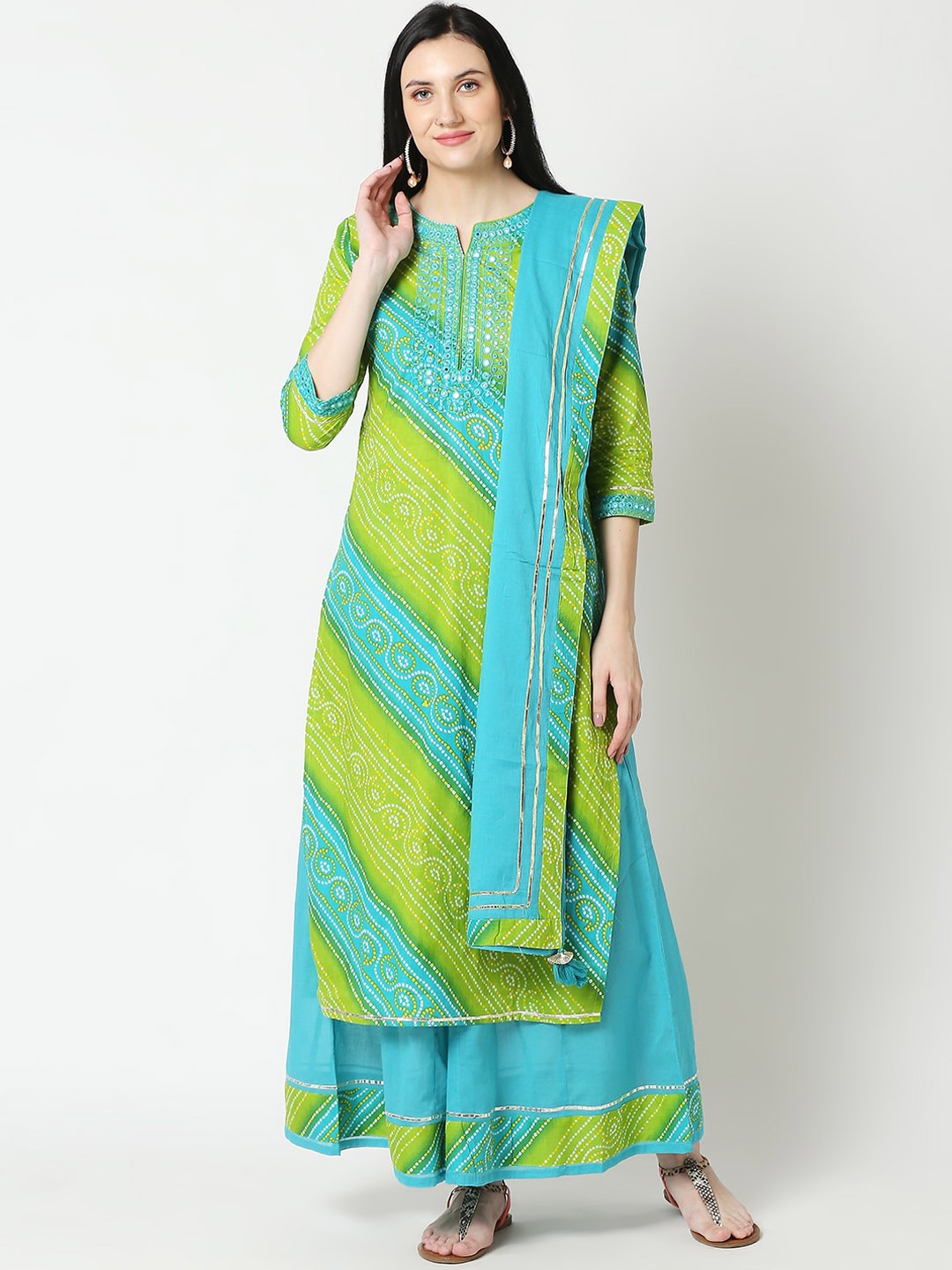 Aanyor Women Green Ethnic Motifs Embroidered Mirror Work Pure Cotton Kurta with Palazzos & With Dupatta
Aanyor Women Green Ethnic Motifs Embroidered Mirror Work Pure Cotton Kurta with Palazzos & With Dupatta
