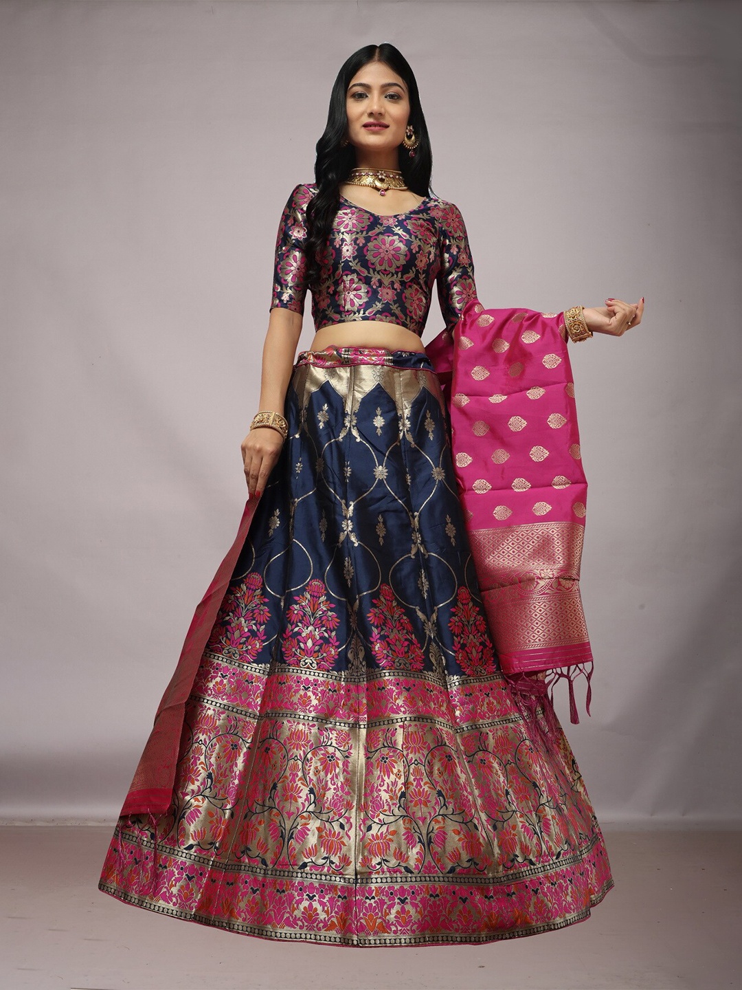 Ekta Textiles Navy Blue & Pink Unstitched Lehenga & Semi-Stitched Blouse With Dupatta
Ekta Textiles Navy Blue & Pink Unstitched Lehenga & Semi-Stitched Blouse With Dupatta