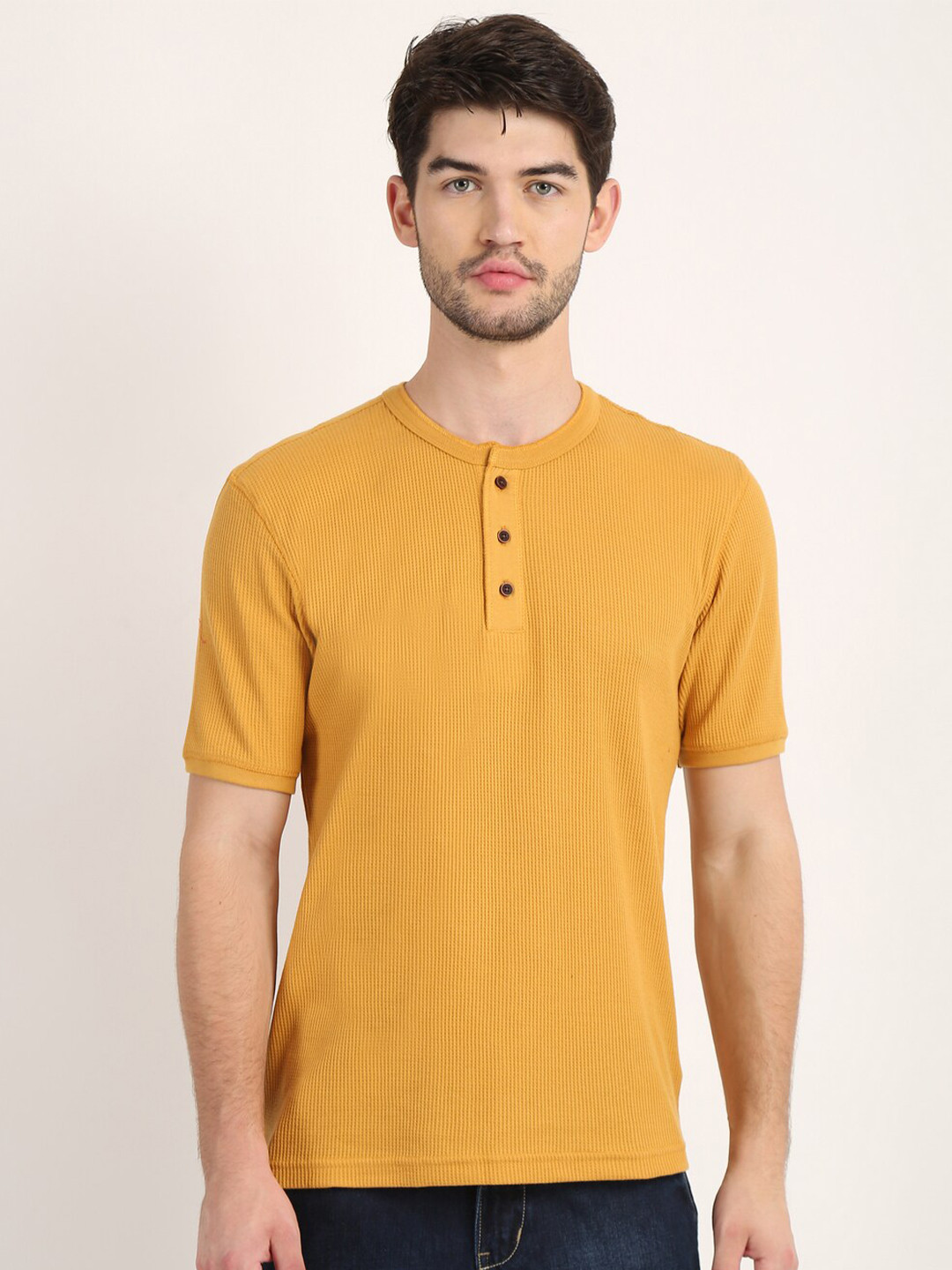 COLVYNHARRIS JEANS Men Mustard Yellow Henley Neck T-shirt
COLVYNHARRIS JEANS Men Mustard Yellow Henley Neck T-shirt
