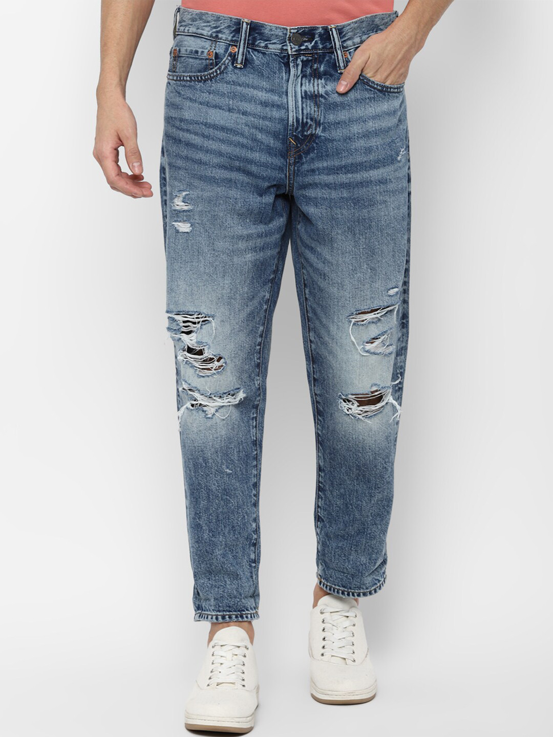 AMERICAN EAGLE OUTFITTERS Men Blue Mildly Distressed Heavy Fade Jeans
AMERICAN EAGLE OUTFITTERS Men Blue Mildly Distressed Heavy Fade Jeans