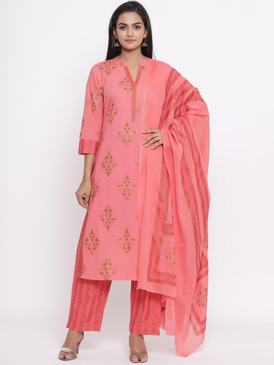 mirari Women Peach-Coloured Ethnic Motifs Printed Pure Cotton Kurta with Trousers & With Dupatta
mirari Women Peach-Coloured Ethnic Motifs Printed Pure Cotton Kurta with Trousers & With Dupatta