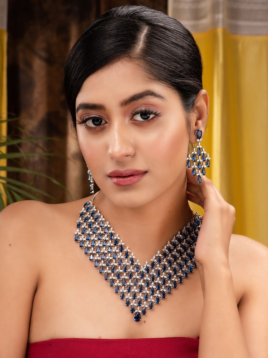 Saraf RS Jewellery Women Blue Rhodium-Plated Sapphire & AD Studded Jewellery Set
Saraf RS Jewellery Women Blue Rhodium-Plated Sapphire & AD Studded Jewellery Set