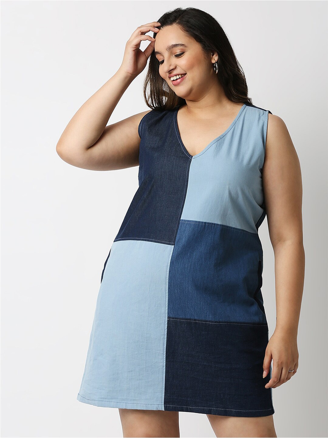 20Dresses Plus Size Blue Colourblocked Sheath Dress