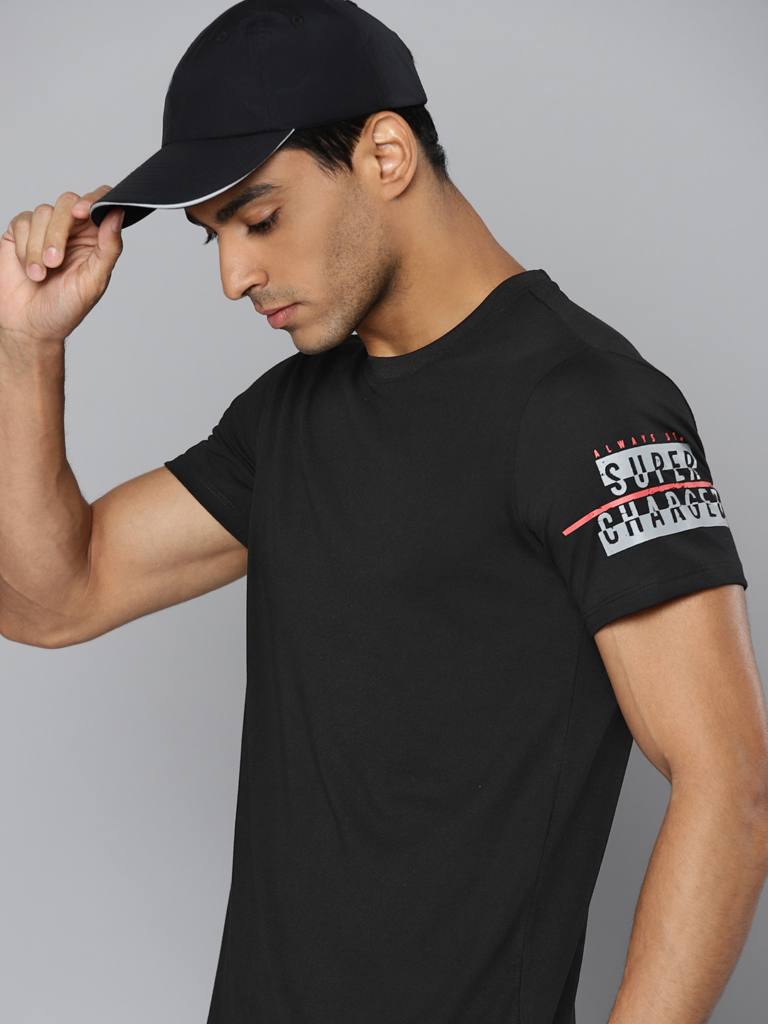 HRX By Hrithik Roshan Lifestyle Men Jet Black Bio-Wash Brand carrier Athleisure Tshirt
HRX By Hrithik Roshan Lifestyle Men Jet Black Bio-Wash Brand carrier Athleisure Tshirt