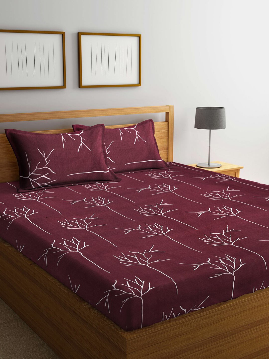Arrabi Maroon & White 300 TC King Bedsheet with 2 Pillow Covers