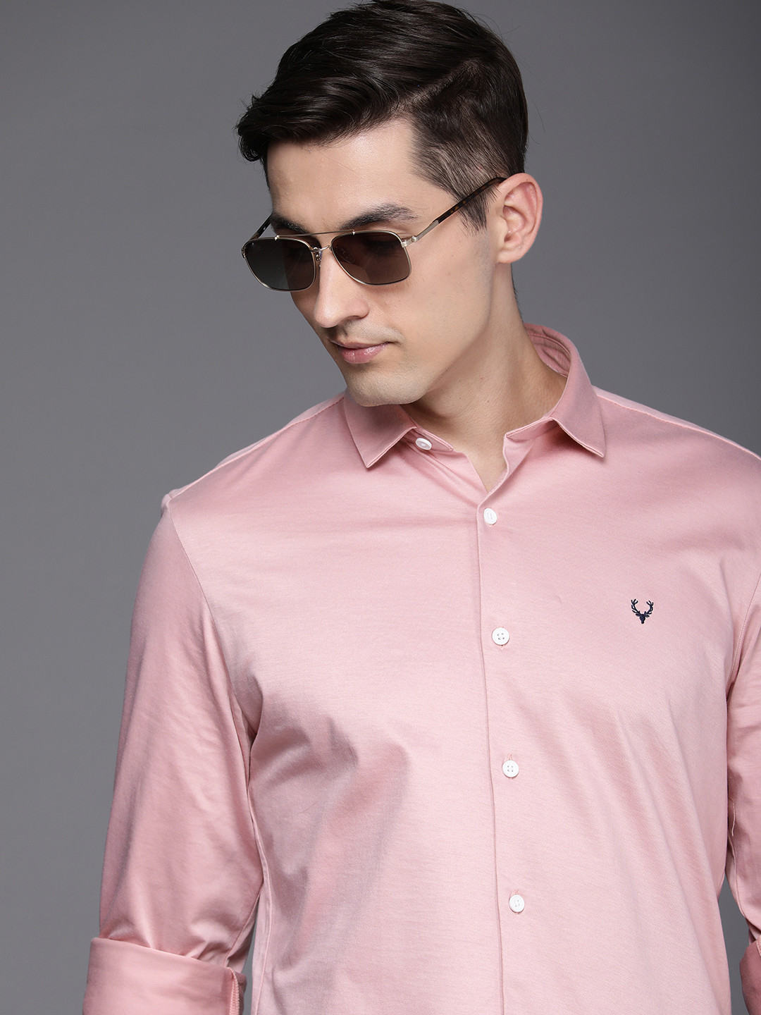 Allen Solly Men Pink Solid Comfy Slim Fit Pure Cotton Cutaway Collar Casual Shirt 
Allen Solly Men Pink Solid Comfy Slim Fit Pure Cotton Cutaway Collar Casual Shirt