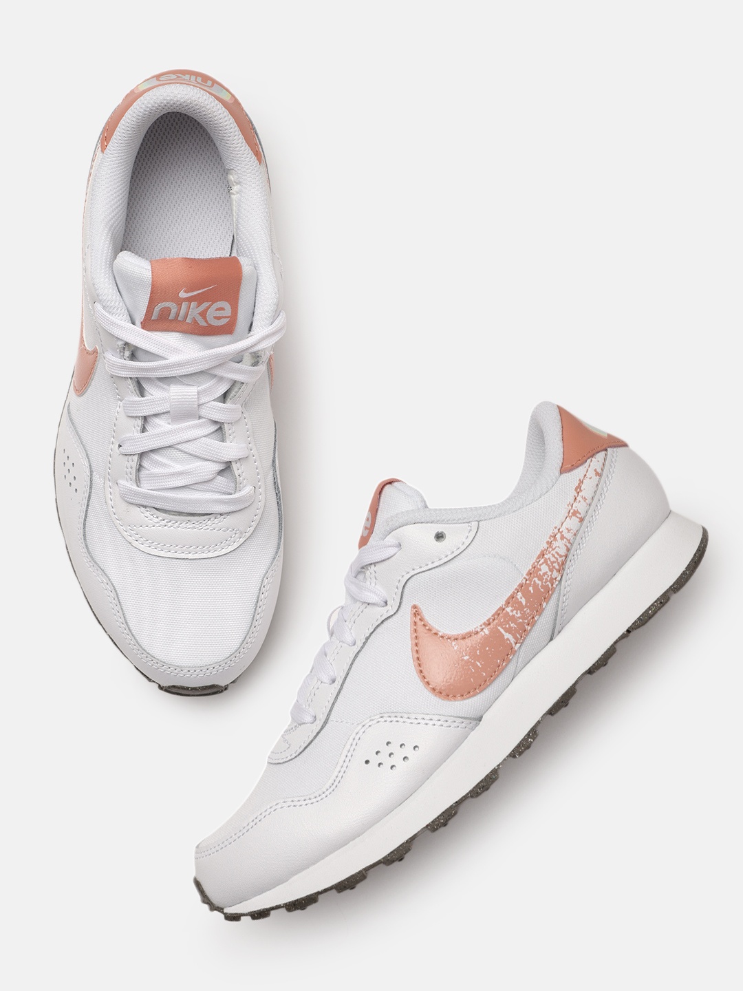 Nike Boys White Solid Leather MD Valiant SE (GS) Regular Sneakers