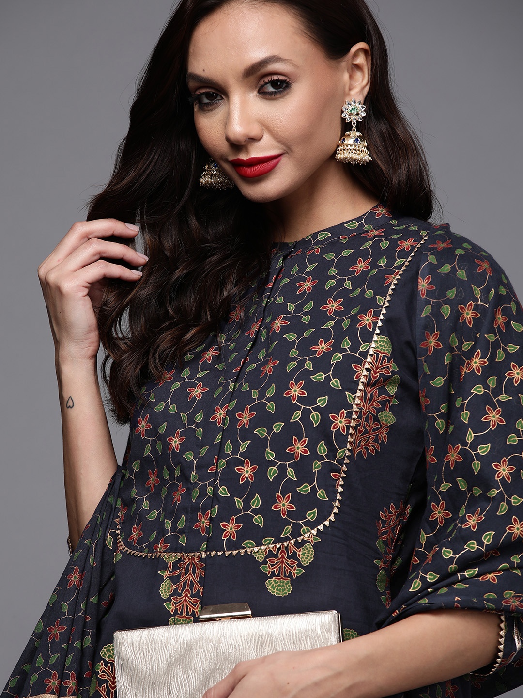 Indo Era Women Navy Blue Ethnic Motifs Printed Sequinned Kurta with Sharara & Dupatta
Indo Era Women Navy Blue Ethnic Motifs Printed Sequinned Kurta with Sharara & Dupatta