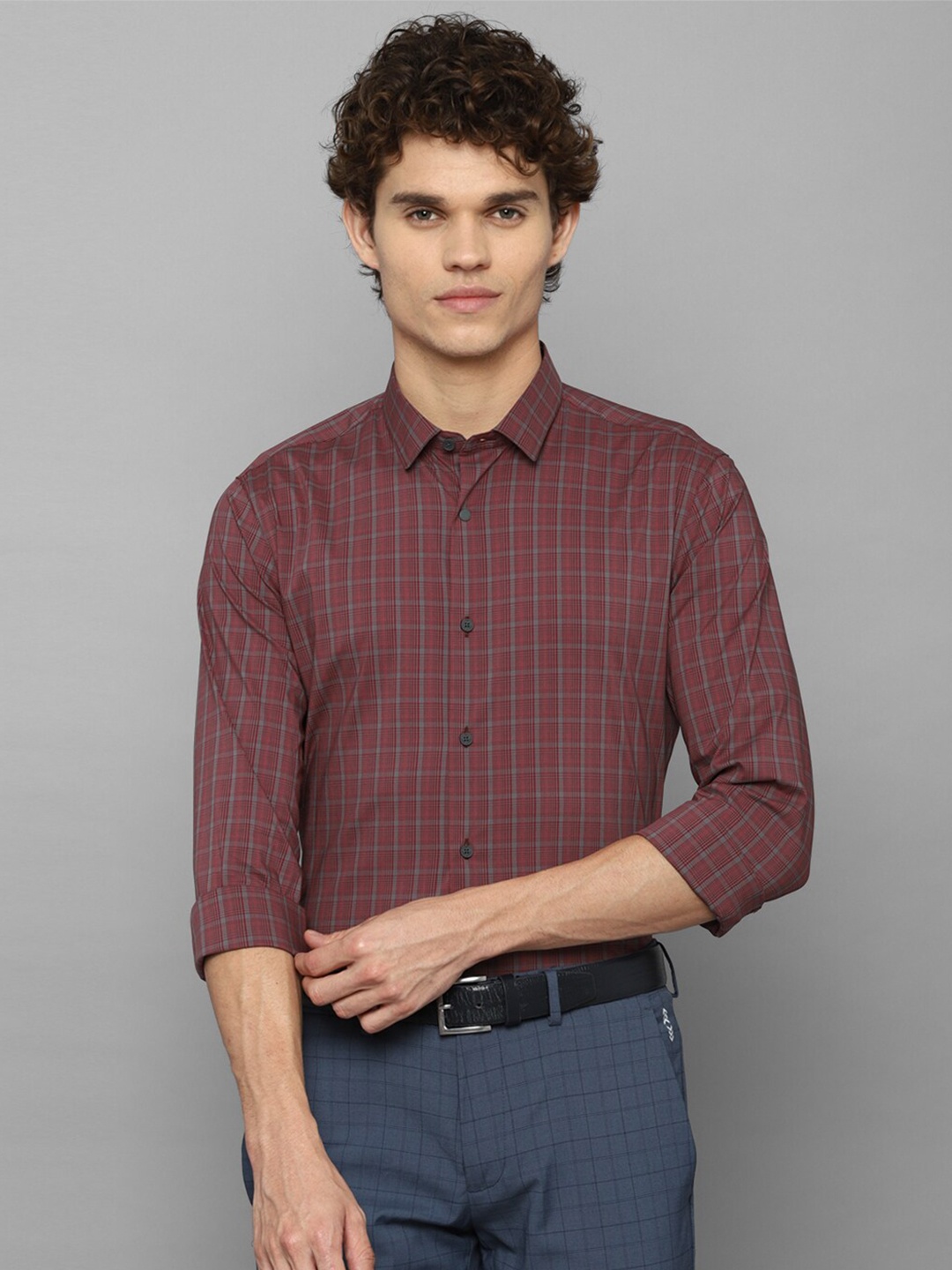 Louis Philippe Sport Men Maroon Slim Fit Tartan Checks Checked Casual Shirt 69% Cotton
Louis Philippe Sport Men Maroon Slim Fit Tartan Checks Checked Casual Shirt 69% Cotton