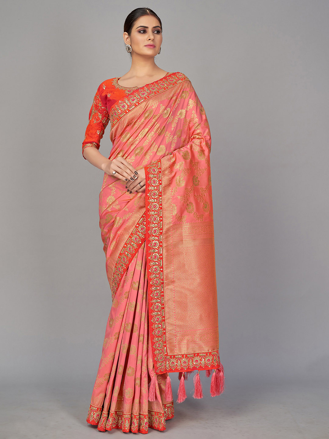 MONJOLIKA FASHION Peach-Coloured & Gold-Toned Woven Design Embroidered Silk Blend Banarasi Saree
MONJOLIKA FASHION Peach-Coloured & Gold-Toned Woven Design Embroidered Silk Blend Banarasi Saree