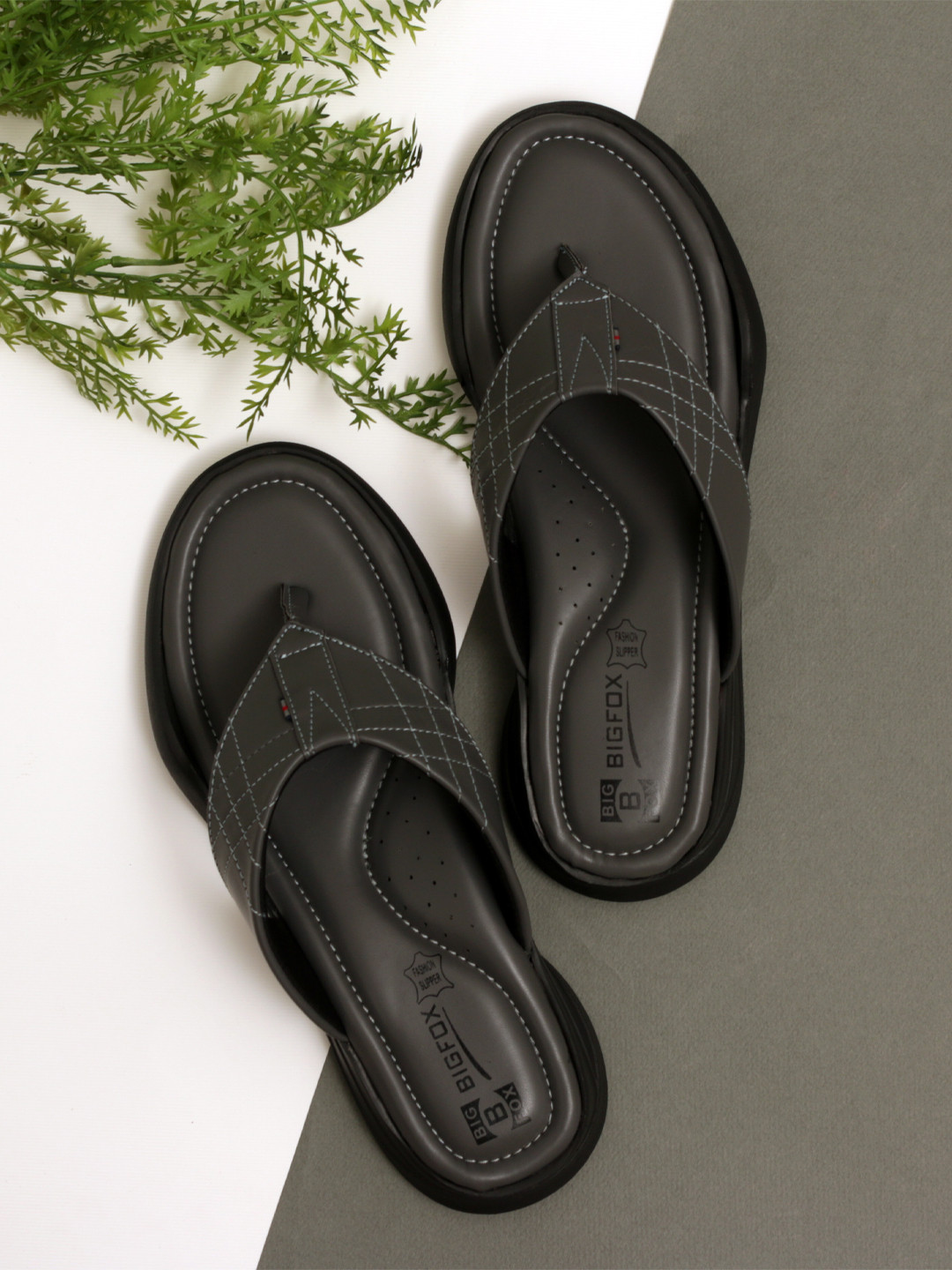 Big Fox Men Grey Slip-On
Big Fox Men Grey Slip-On