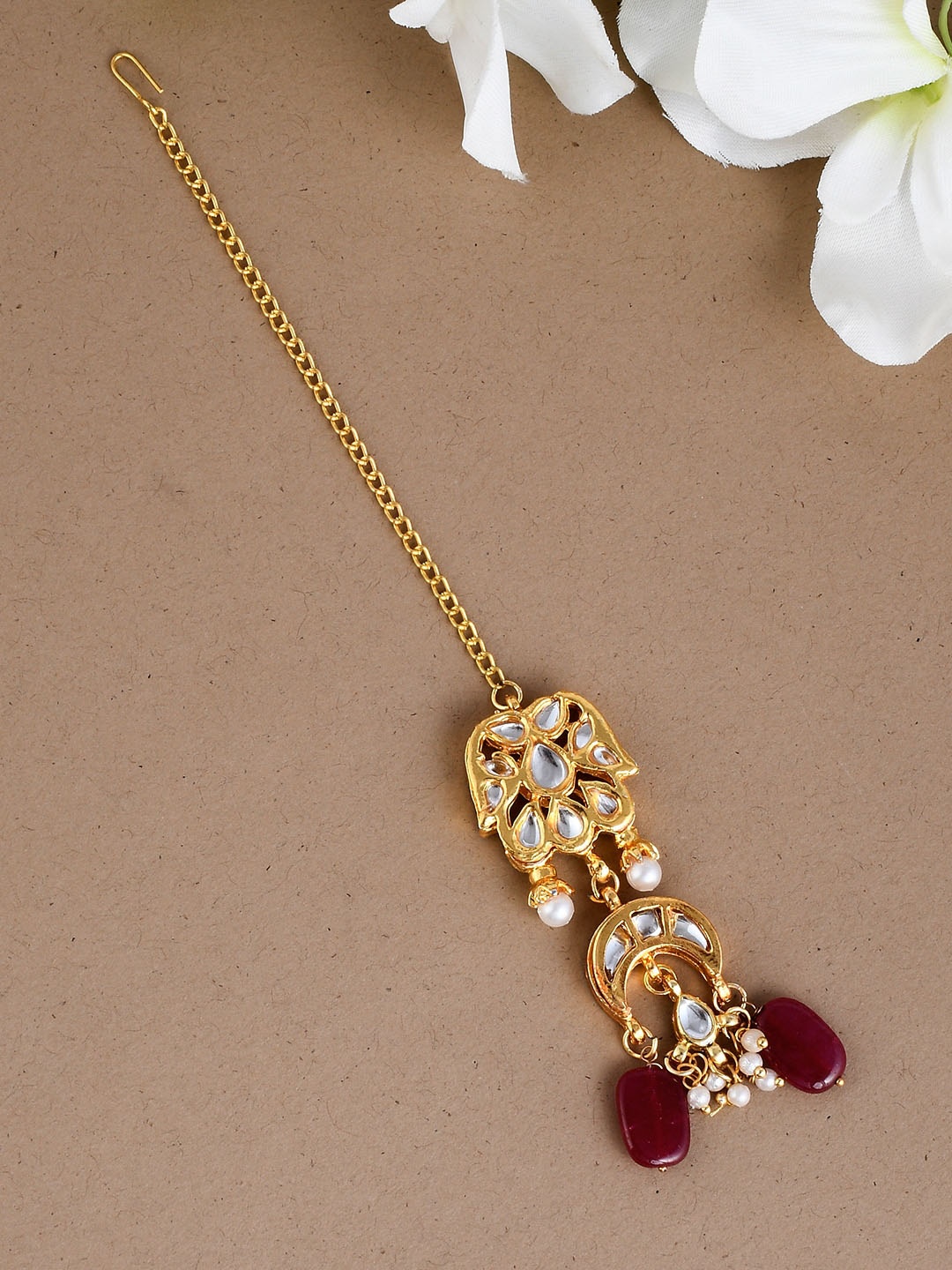 Silvermerc Designs Gold-Plated White & Pink Kundan-Studded & Pearl Beaded Meenakari Maang Tikka
Silvermerc Designs Gold-Plated White & Pink Kundan-Studded & Pearl Beaded Meenakari Maang Tikka