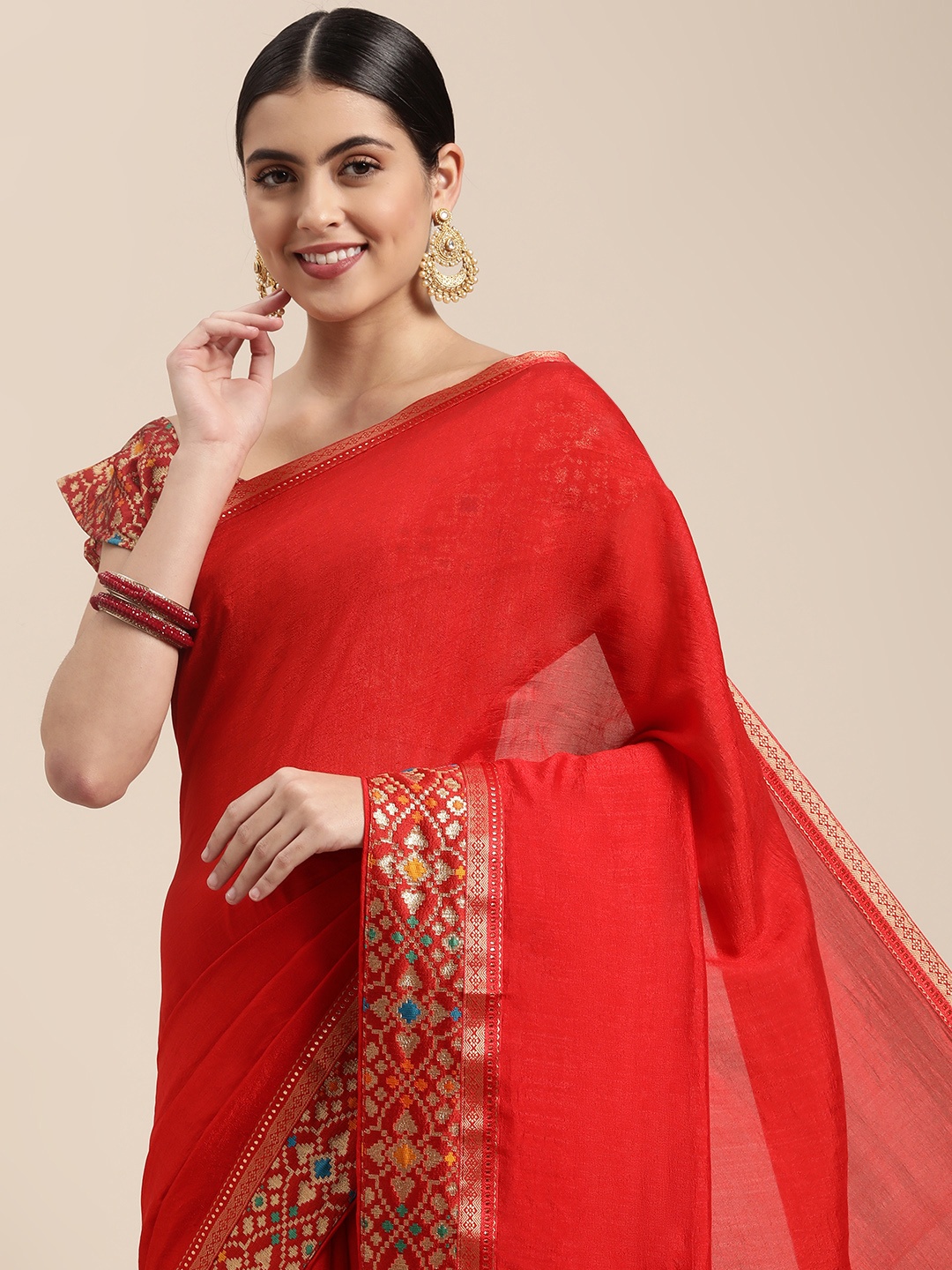Mitera Red Solid Saree
