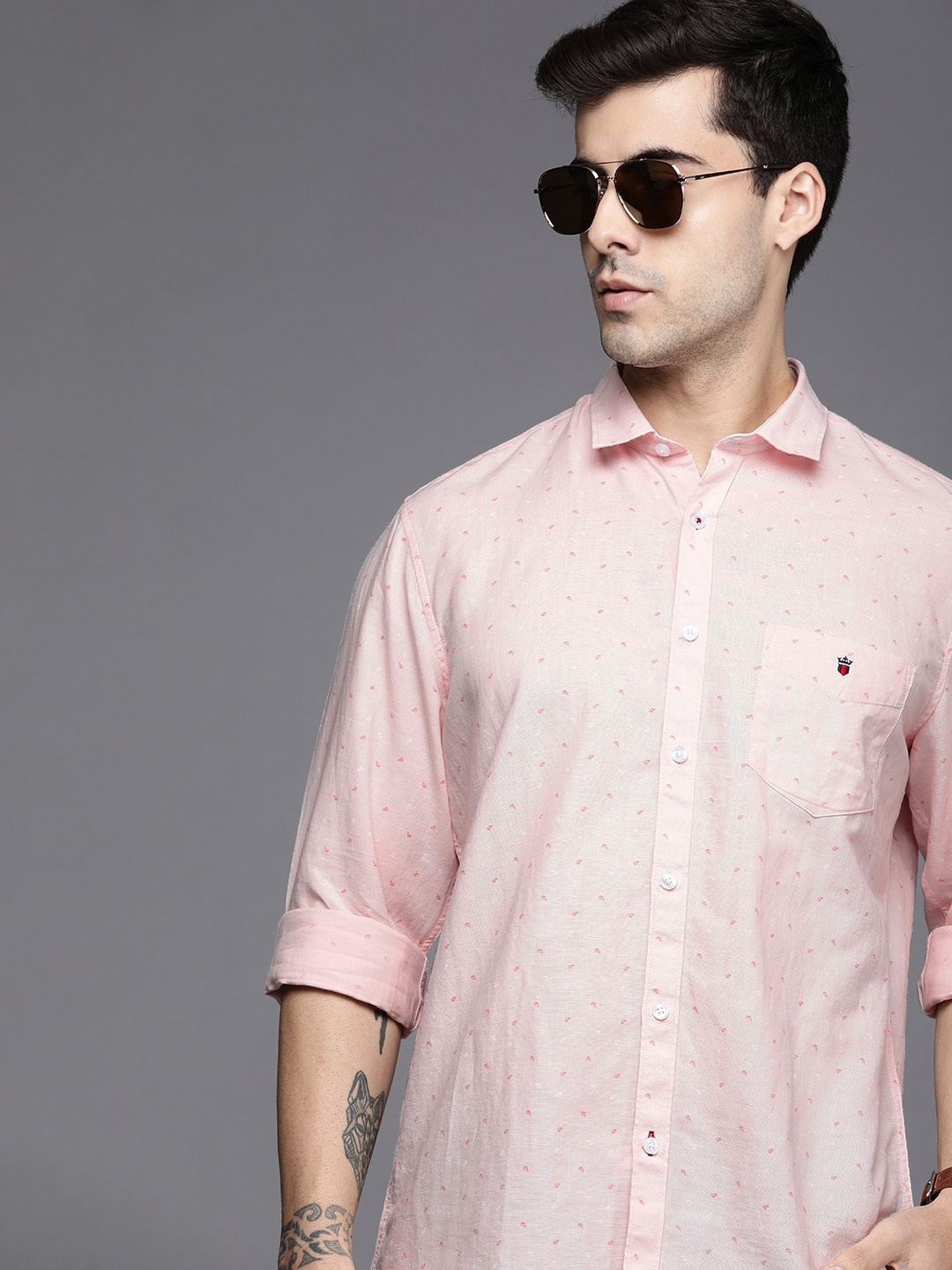 Louis Philippe Sport Men Pink Slim Fit Micro Ditsy Opaque Print Pure Cotton Casual Shirt
Louis Philippe Sport Men Pink Slim Fit Micro Ditsy Opaque Print Pure Cotton Casual Shirt