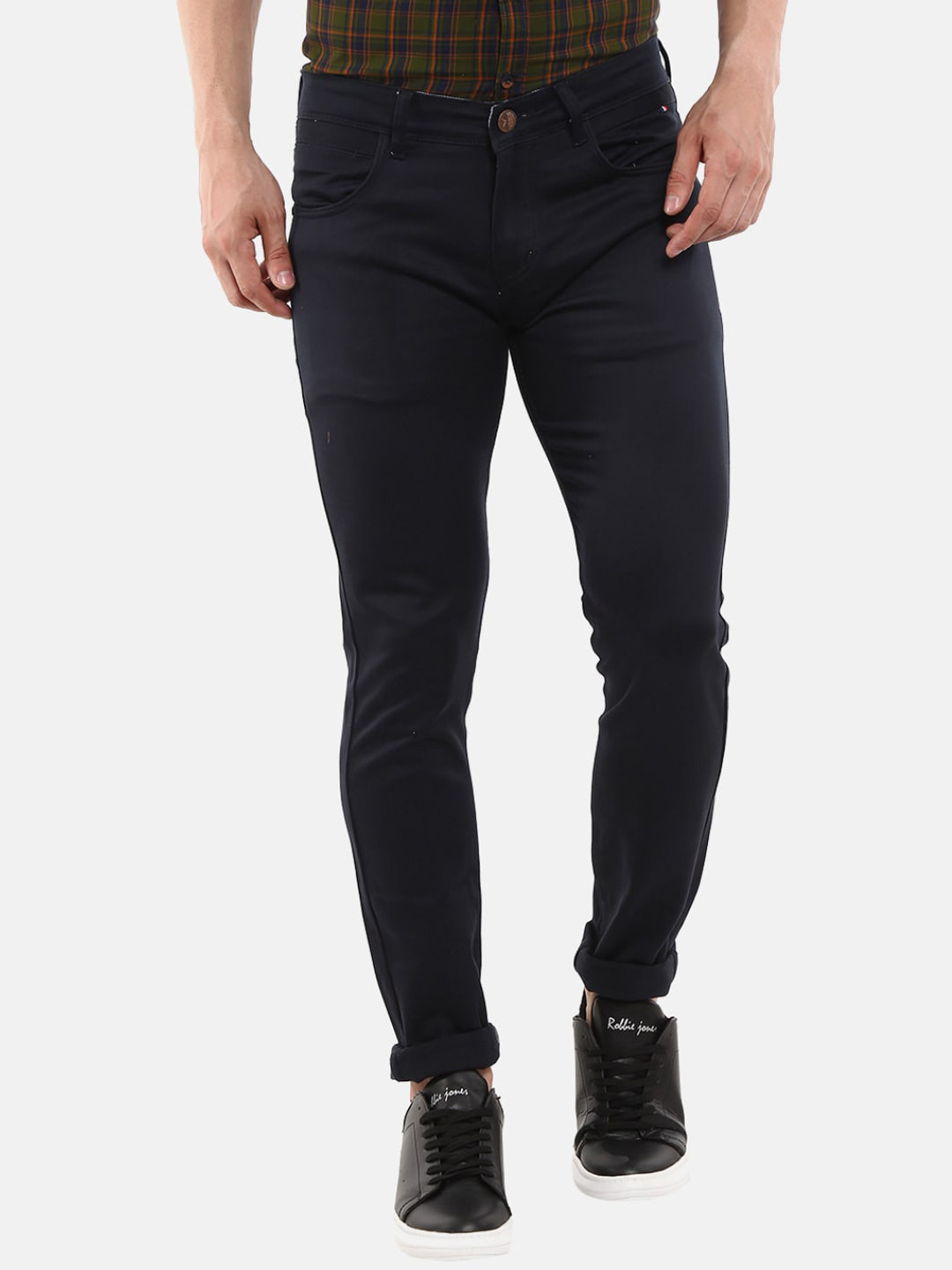 V-Mart Men Green Slim Fit Easy Wash Chinos Trousers
V-Mart Men Green Slim Fit Easy Wash Chinos Trousers