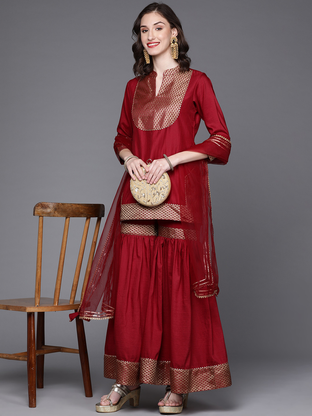 MASSTANI BY INDDUS Women Maroon Yoke Design Gotta Patti Kurti with Sharara & Dupatta
MASSTANI BY INDDUS Women Maroon Yoke Design Gotta Patti Kurti with Sharara & Dupatta