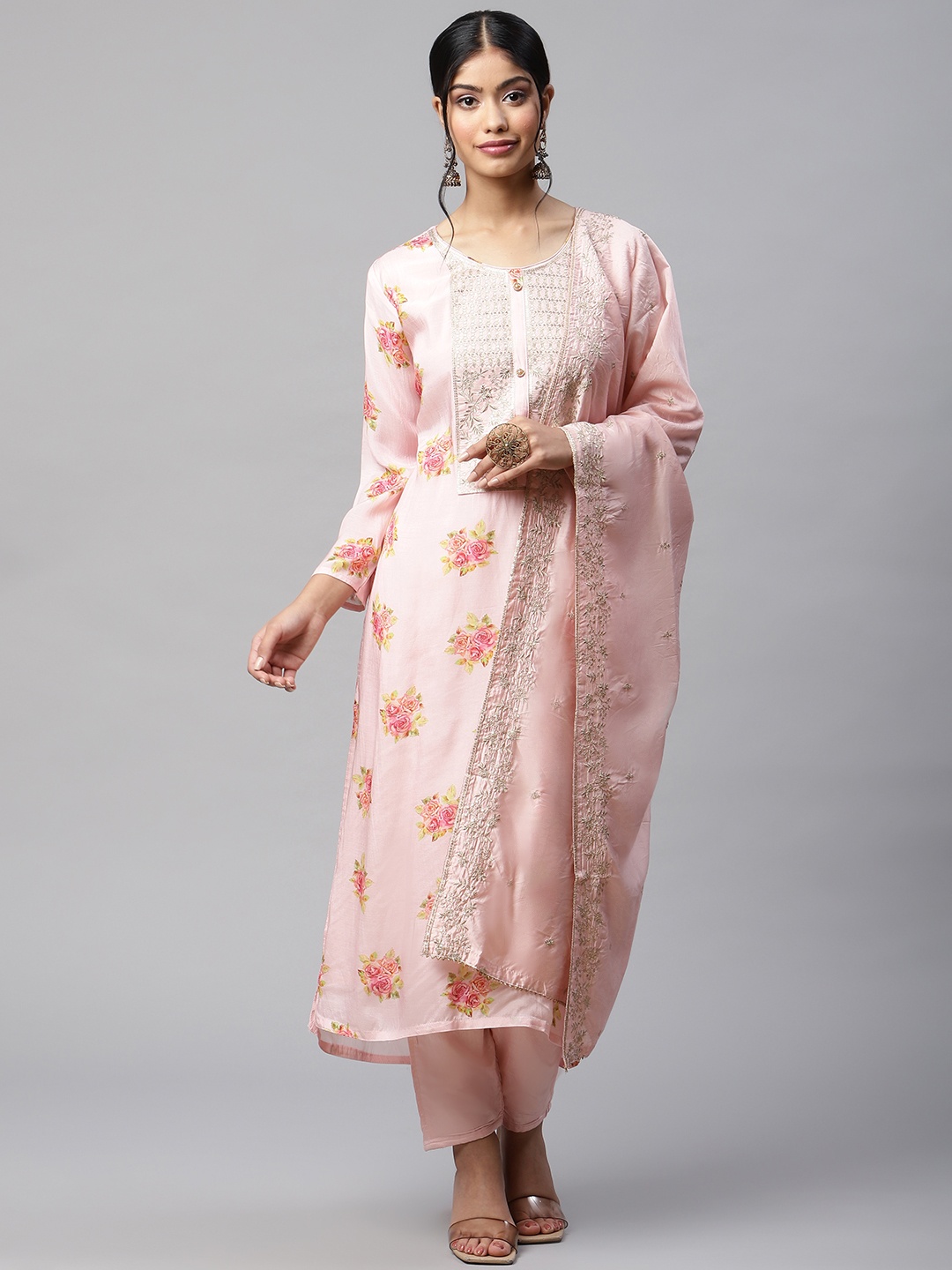 Readiprint Fashions Women Peach-Coloured Floral Printed Kurta with Trousers & With Dupatta
Readiprint Fashions Women Peach-Coloured Floral Printed Kurta with Trousers & With Dupatta