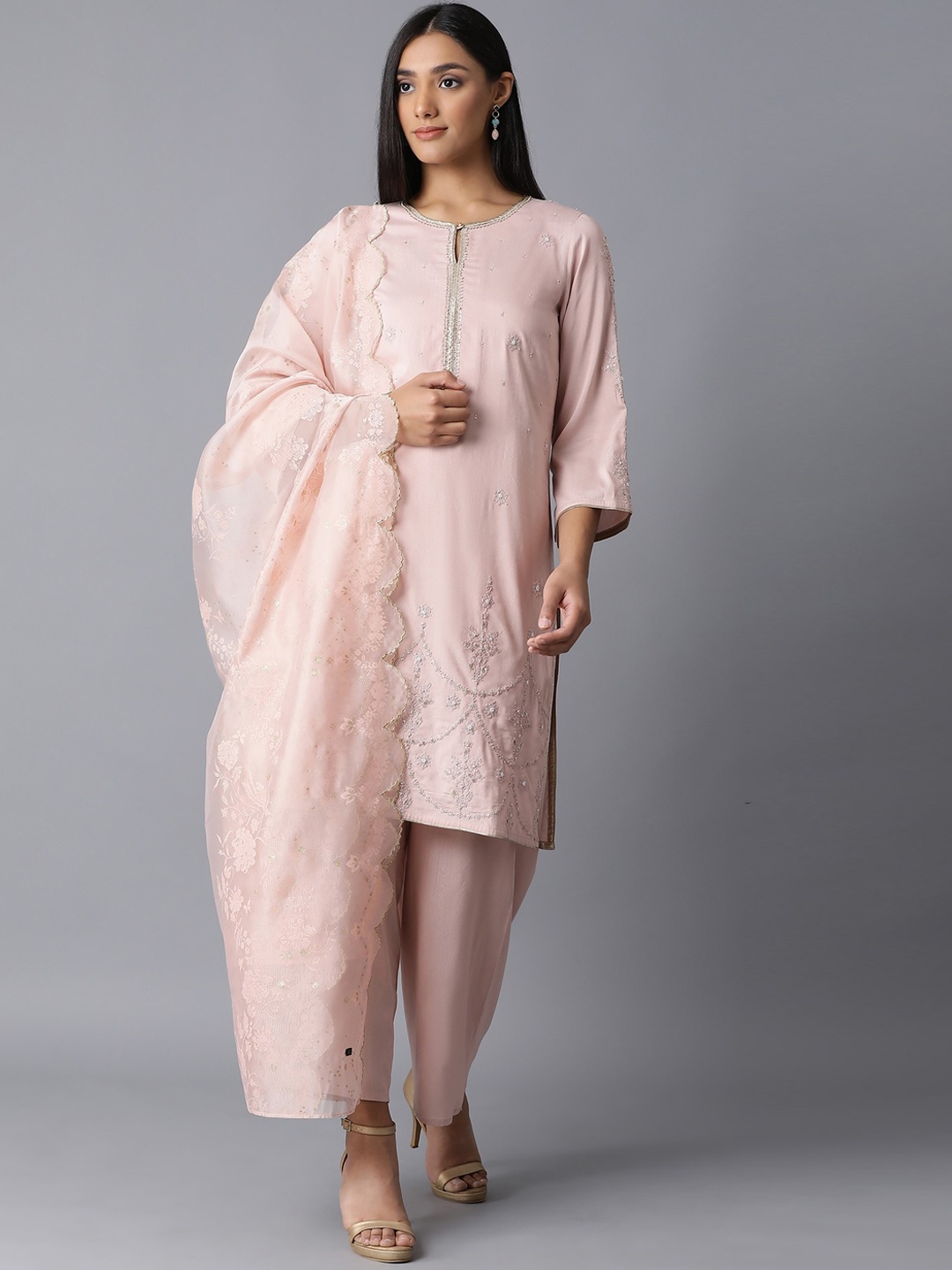WISHFUL Women Pink Ethnic Motifs Embroidered Sequinned Kurta with Palazzos & Dupatta
WISHFUL Women Pink Ethnic Motifs Embroidered Sequinned Kurta with Palazzos & Dupatta