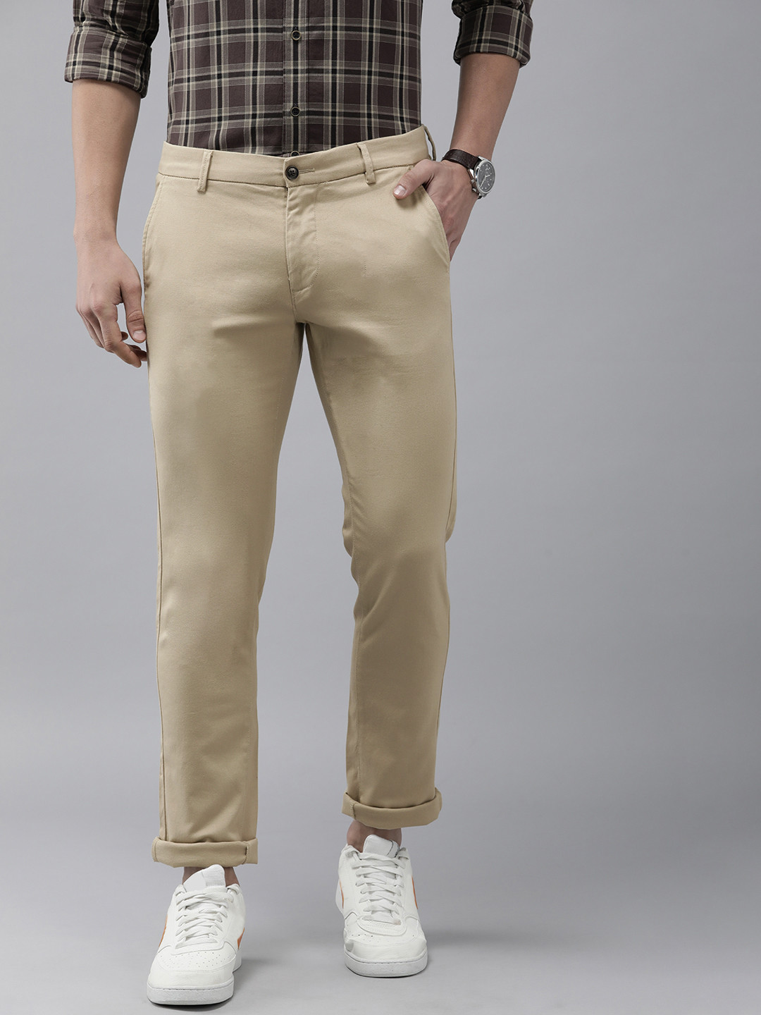 Arrow Sport Men Beige Textured Branson Slim Fit Low-Rise Trousers
Arrow Sport Men Beige Textured Branson Slim Fit Low-Rise Trousers