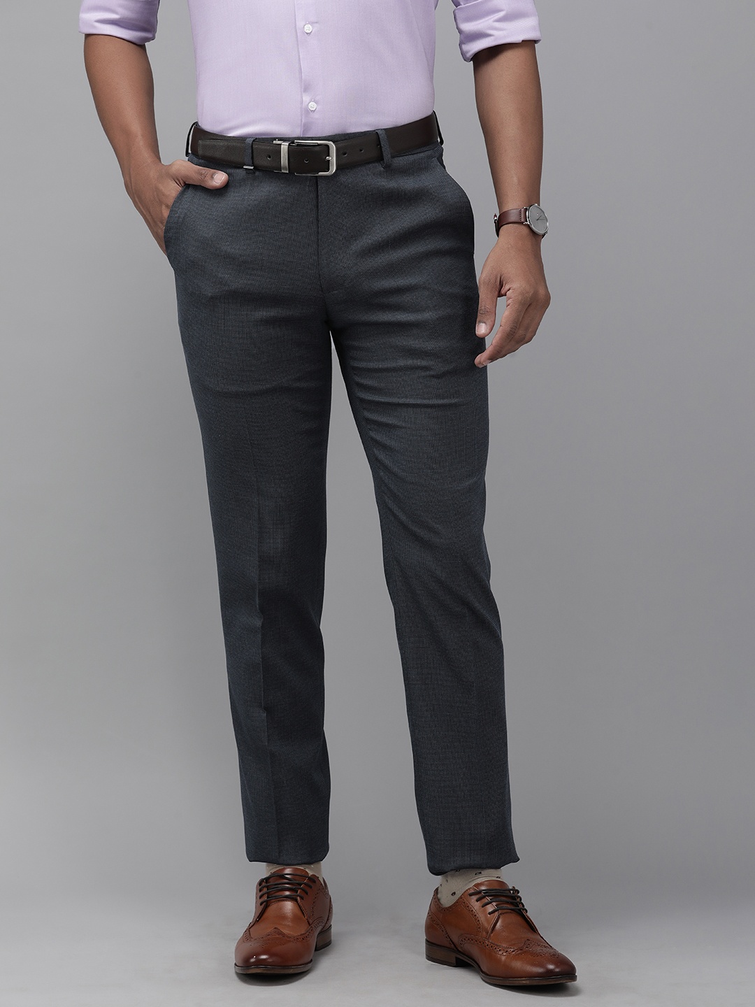 Van Heusen Men Navy Blue Textured Slim Fit Woven Flat-Front Auto Flex Formal Trousers
Van Heusen Men Navy Blue Textured Slim Fit Woven Flat-Front Auto Flex Formal Trousers