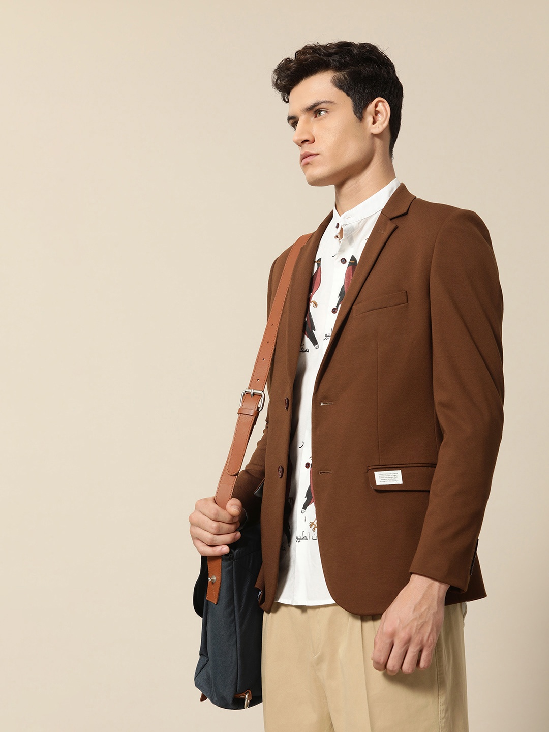 Mr Bowerbird Men Brown Solid Single-Breasted Tailored Fit Premium Knit Casual Blazer
Mr Bowerbird Men Brown Solid Single-Breasted Tailored Fit Premium Knit Casual Blazer