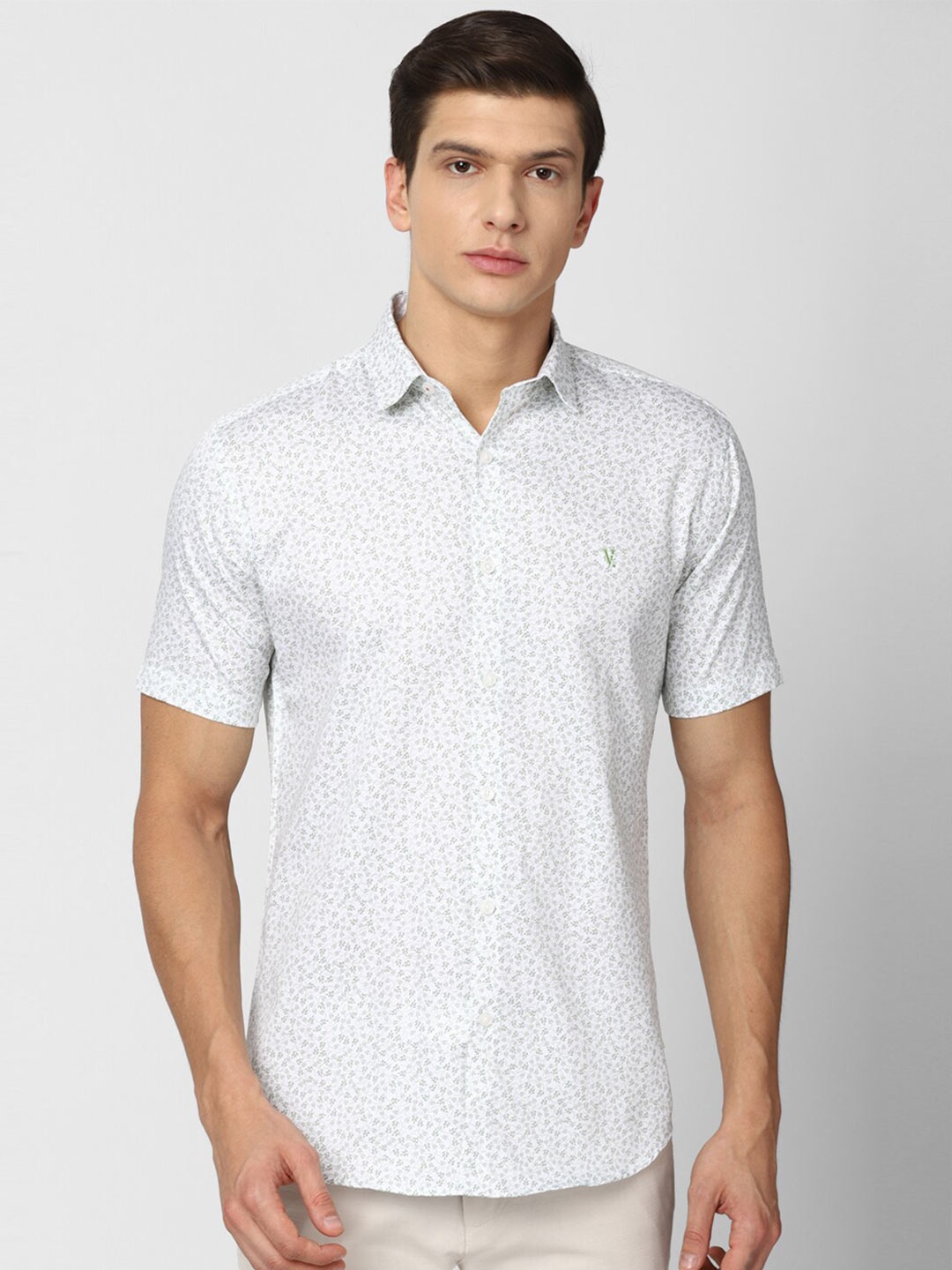 V Dot Men White Slim Fit Floral Printed Casual Shirt